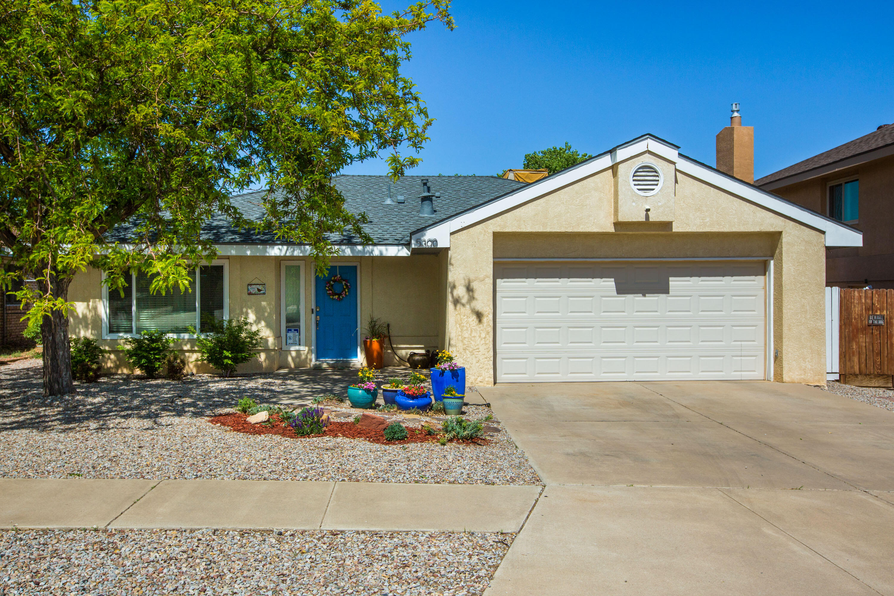 5300 Tamariz Drive NW, Albuquerque, NM 87120