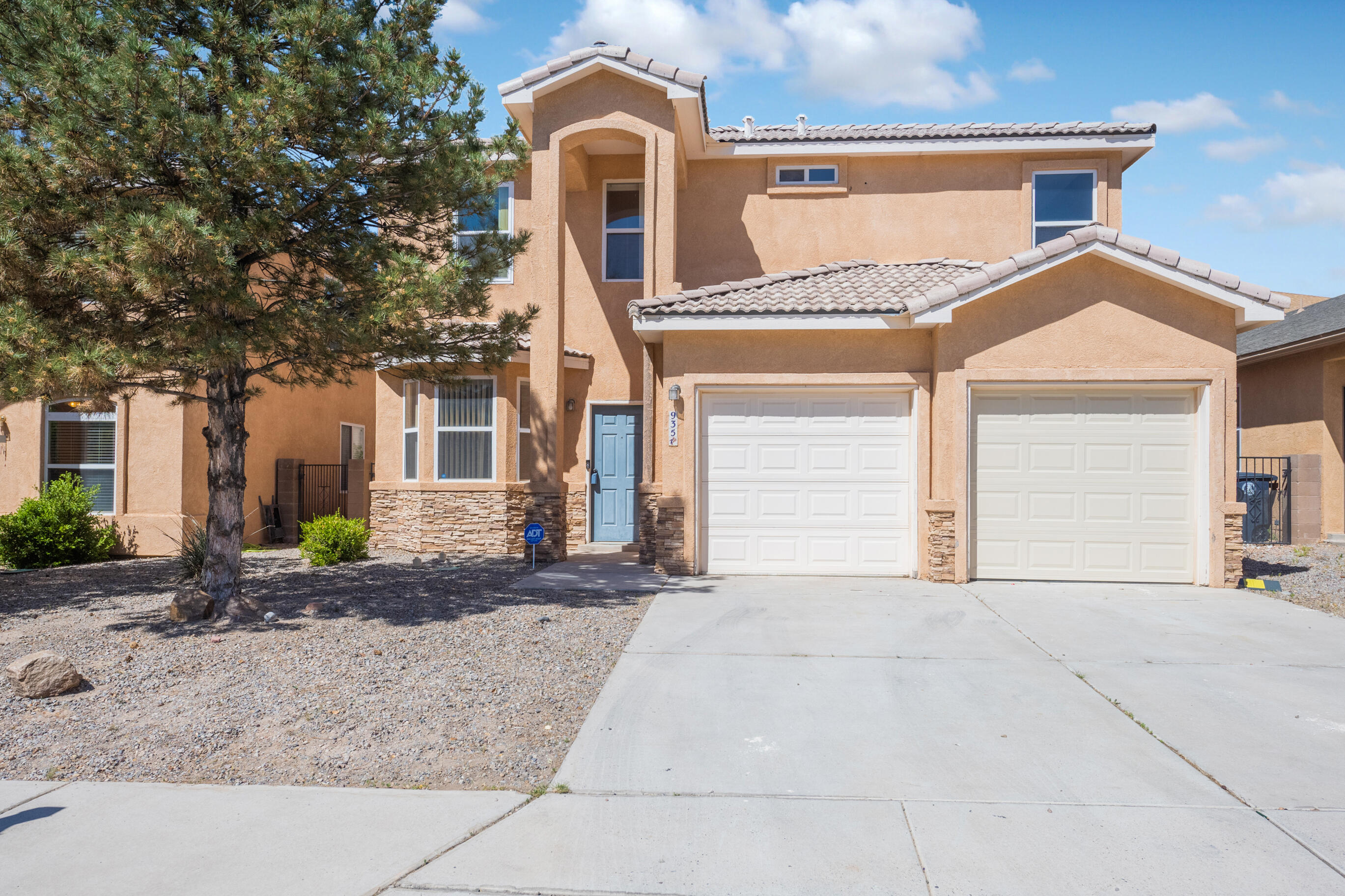 935 Molten Place NW, Albuquerque, NM 87120