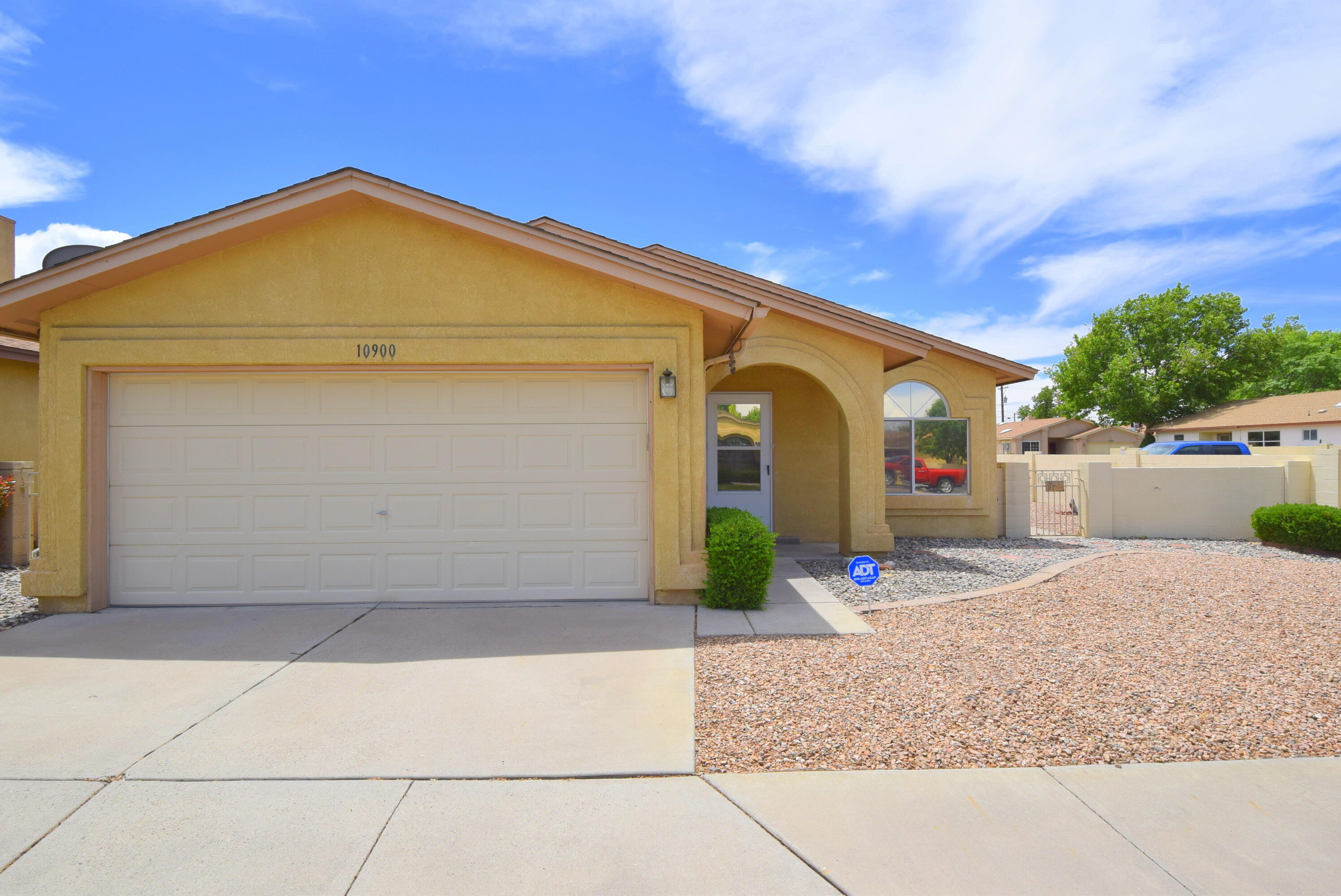 10900 Griffith Park Drive NE, Albuquerque, NM 87123