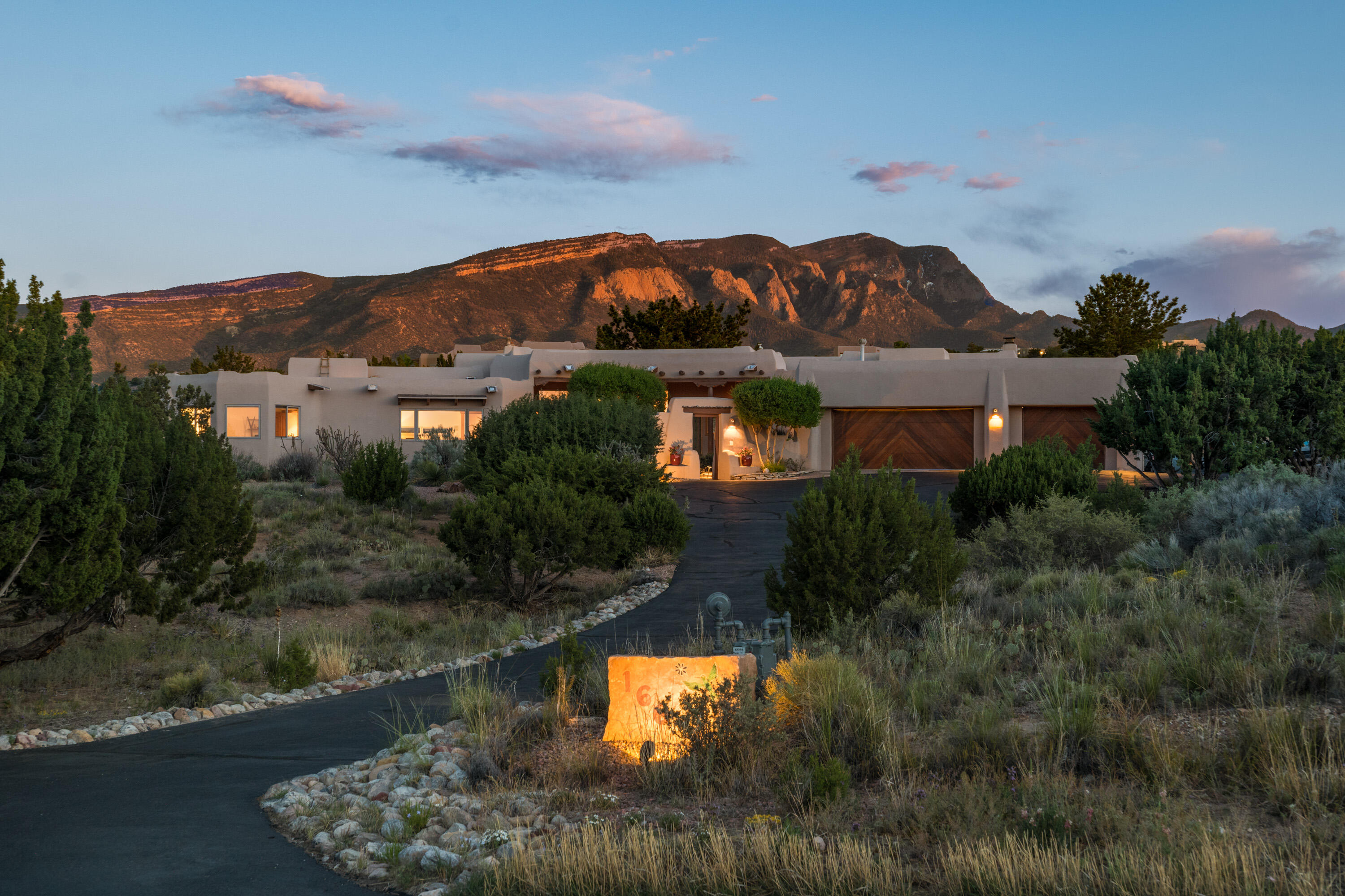 166 Camino Barranca, Placitas, NM 87043