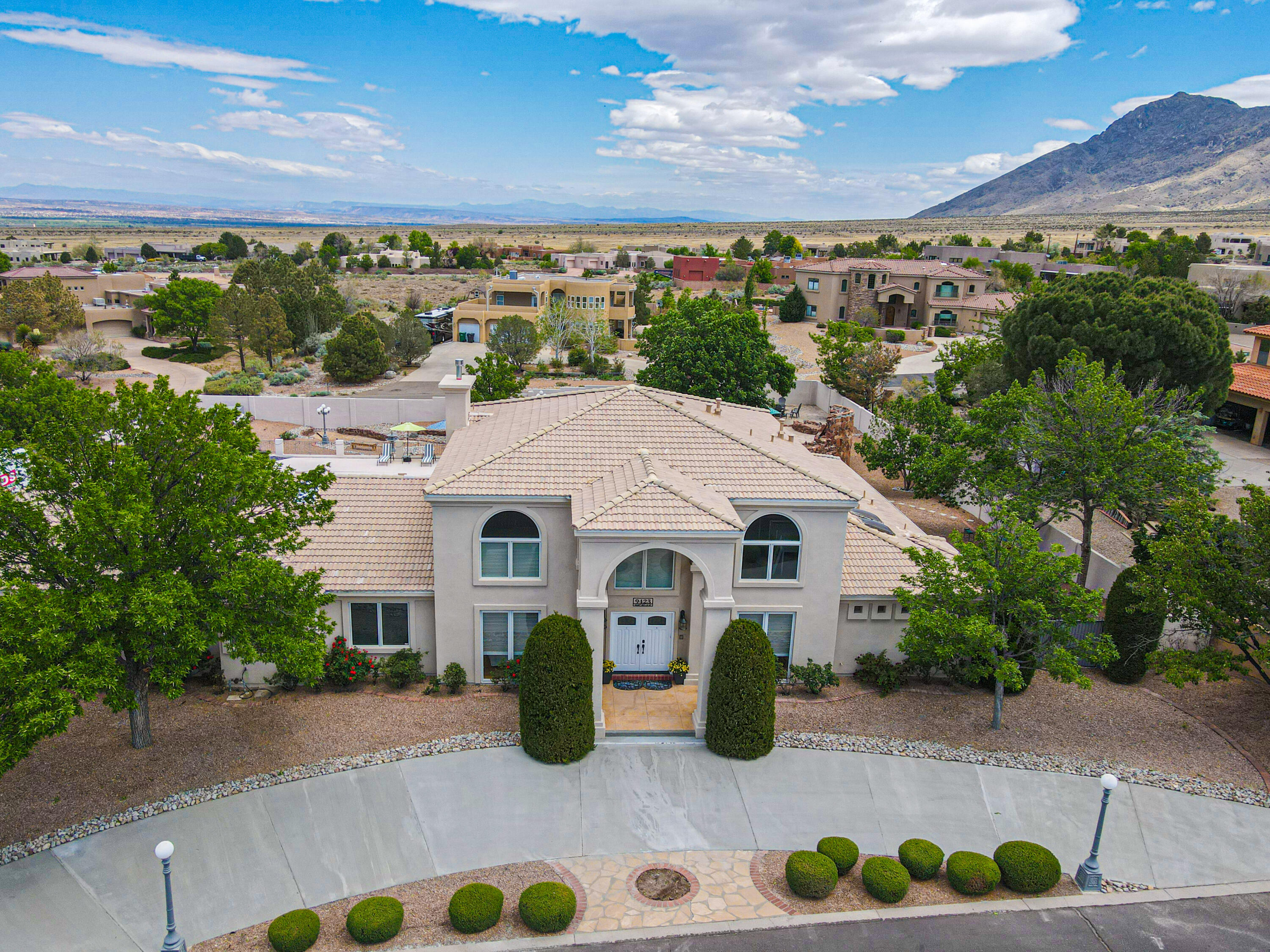 9423 Night Sky Lane NE, Albuquerque, NM 87122