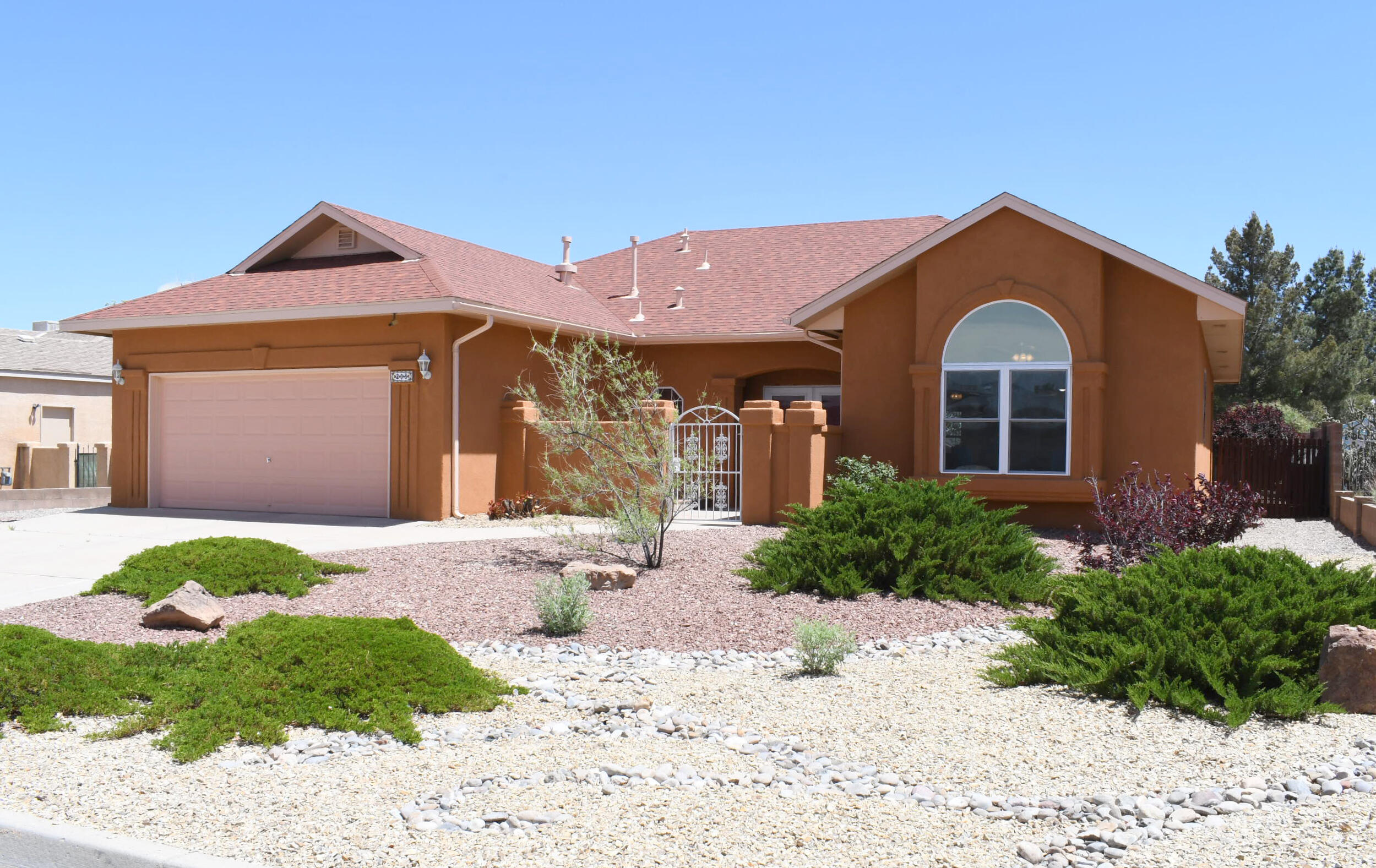 208 Saddlewood Trail SE, Rio Rancho, NM 87124