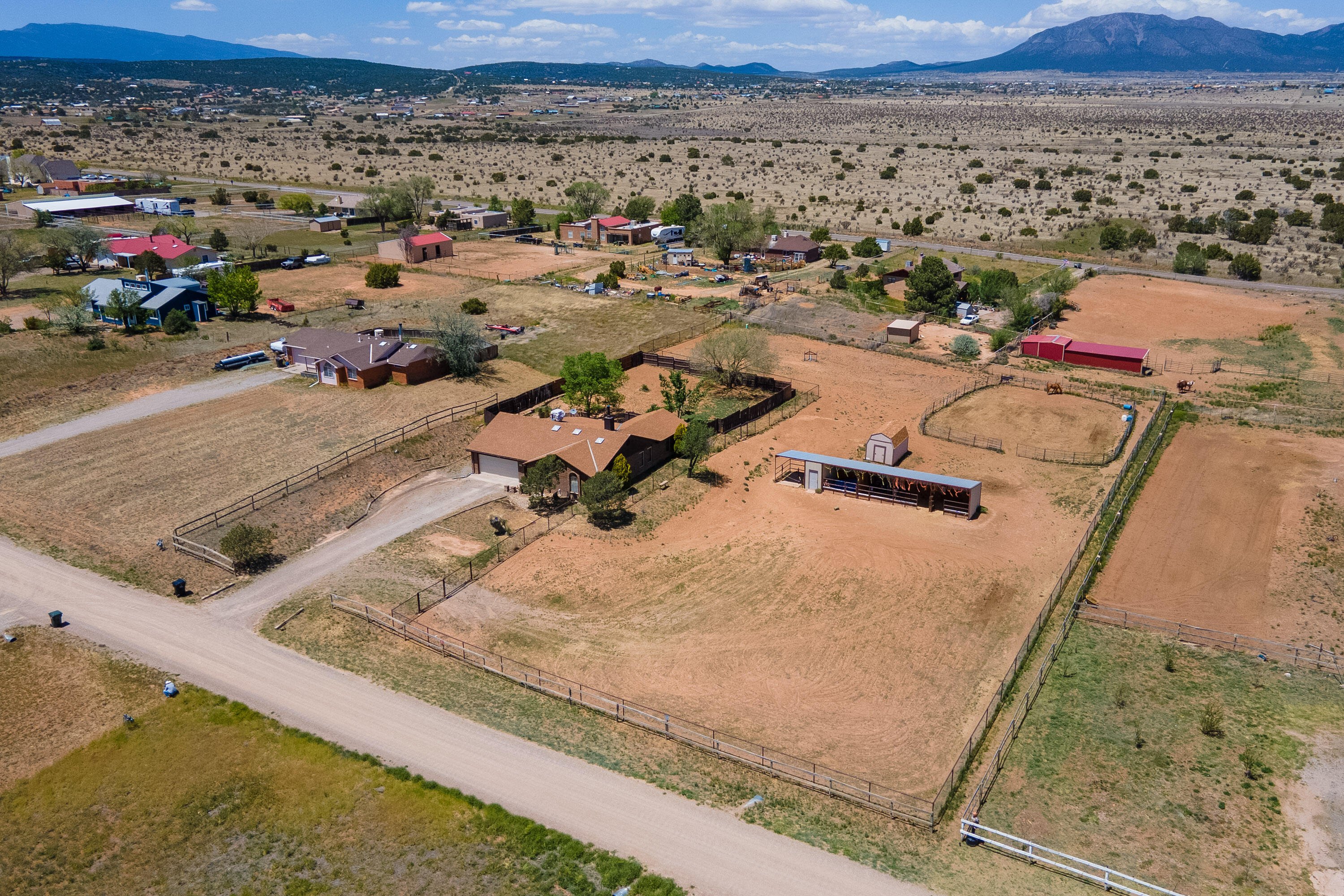 29 Salida Del Sol Trail, Edgewood, NM 87015