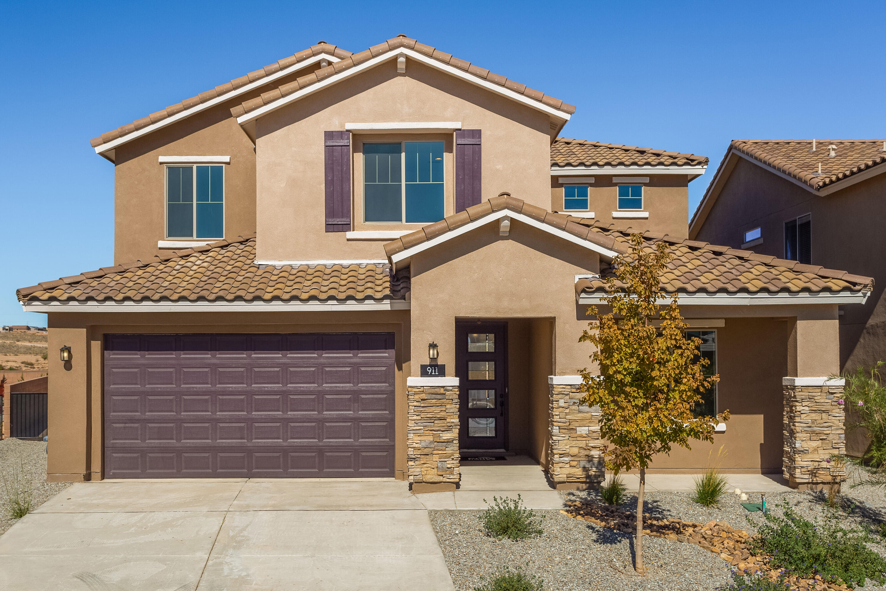 911 Turquesa Loop SE, Rio Rancho, NM 87124
