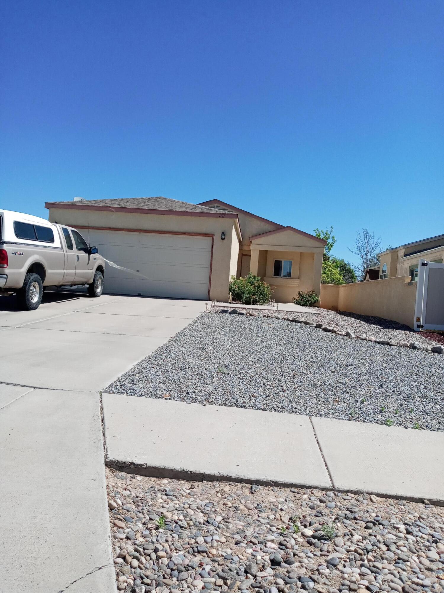 1121 Sand Dune Road NE, Rio Rancho, NM 87144