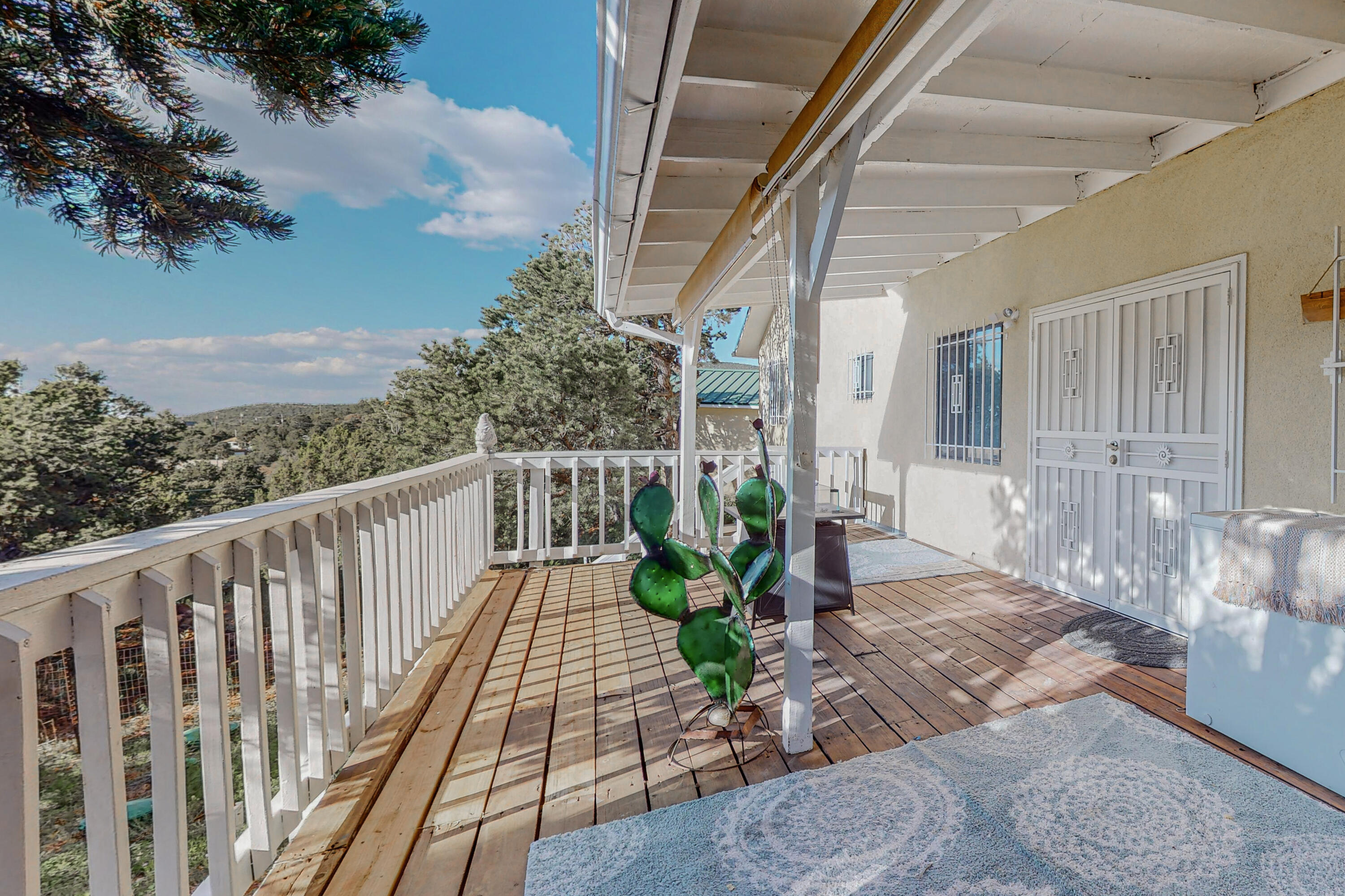 21 Olive Road, Sandia Park, NM 87047