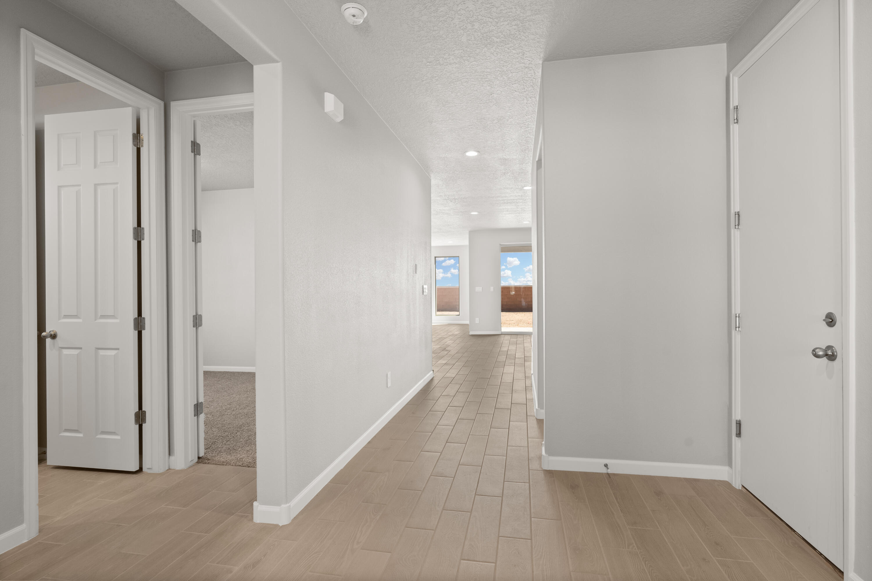 9000 Cambrils Dr NW, Albuquerque, NM 87114