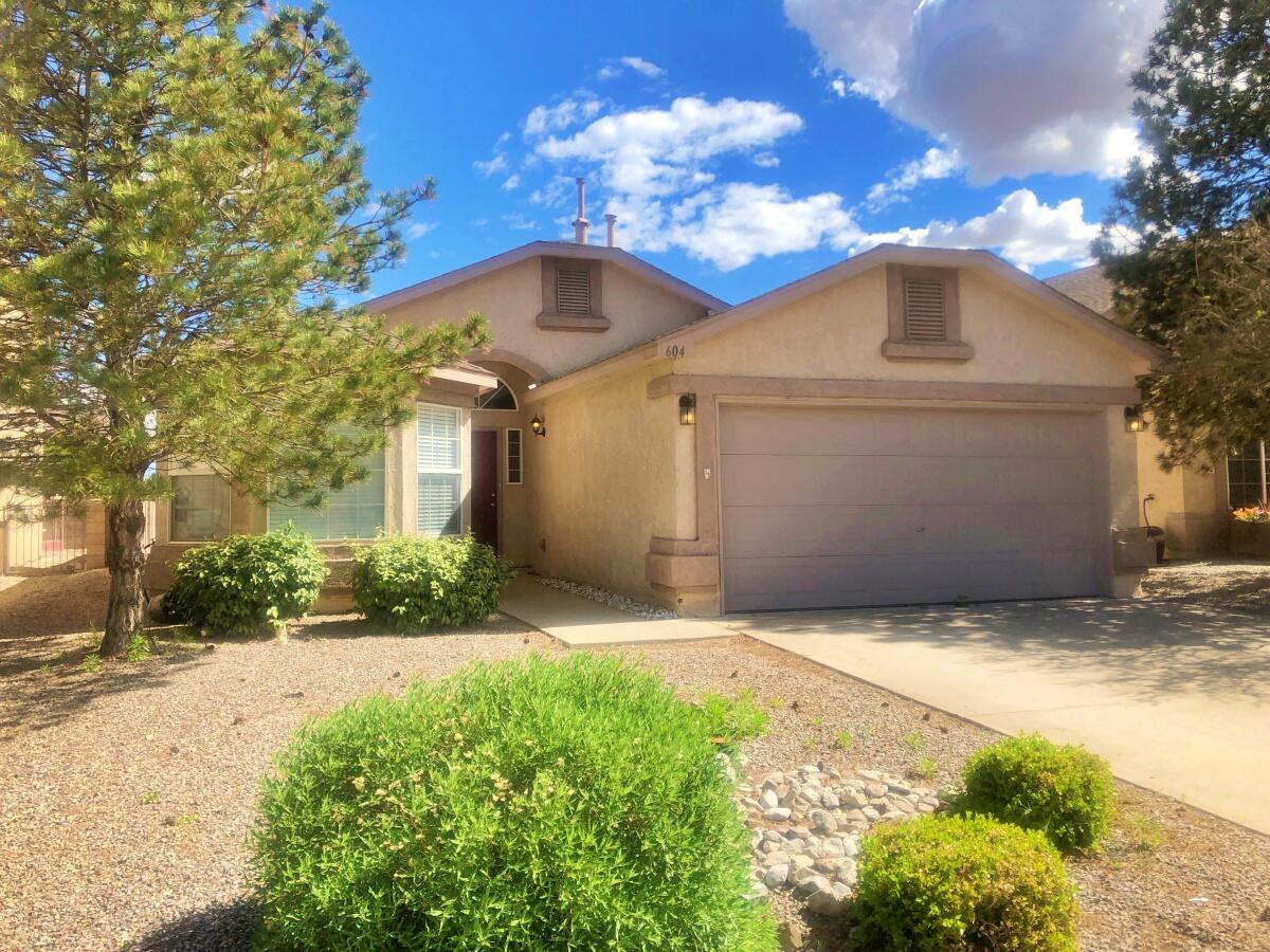 604 Playful Meadows Drive NE, Rio Rancho, NM 87144