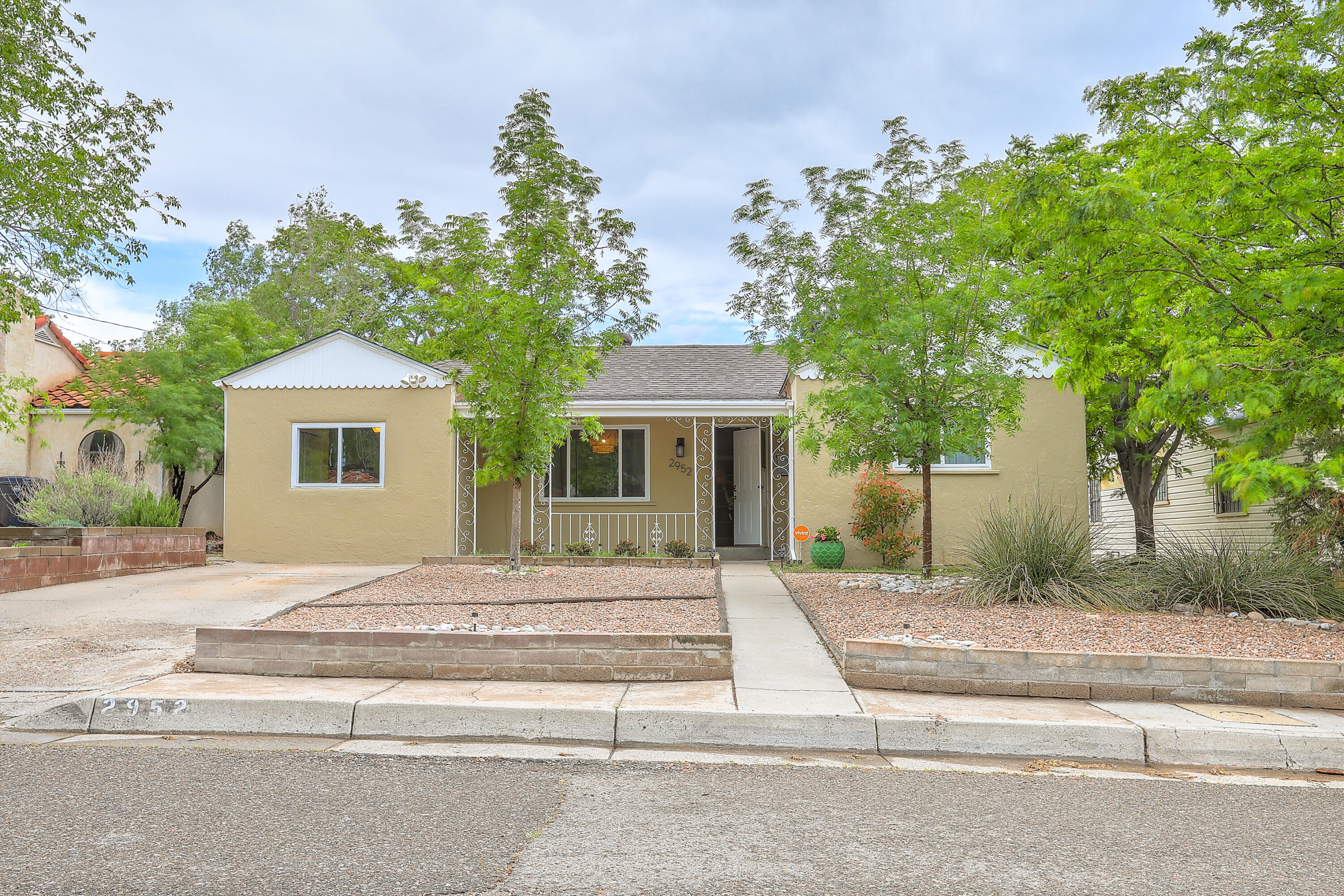 2952 Santa Clara Avenue SE, Albuquerque, NM 87106