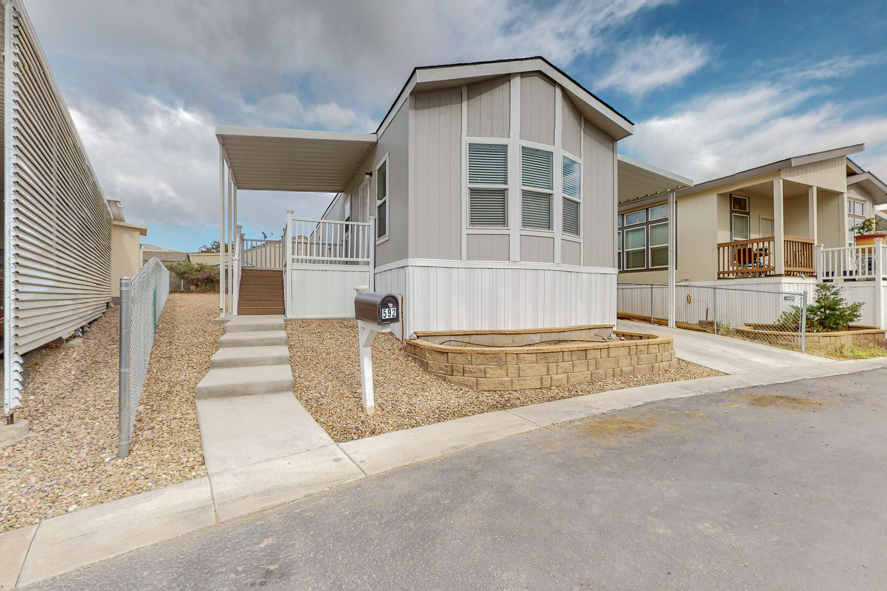 592 Elk Drive SE, Albuquerque, NM 87123