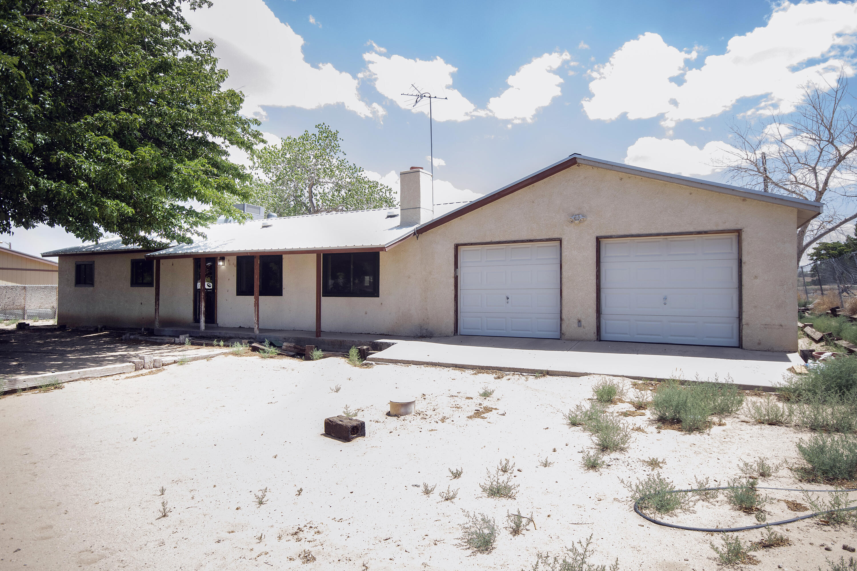 2908 Maplewood Drive SW, Albuquerque, NM 87121