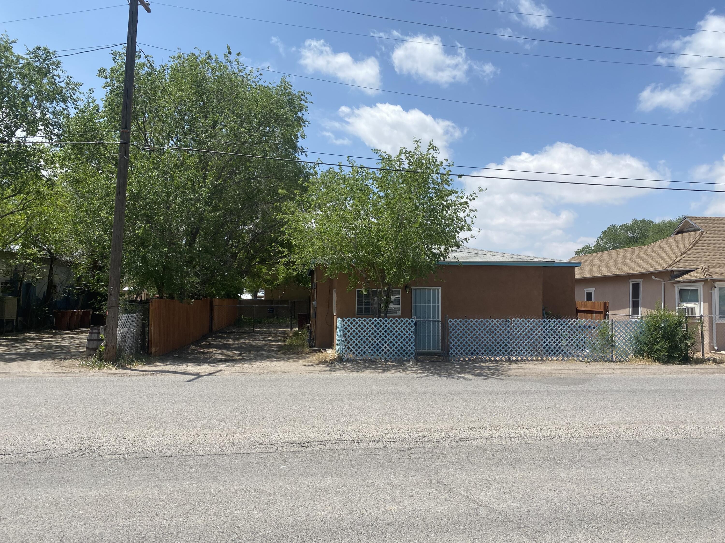 117 W Avenida Bernalillo, Bernalillo, NM 87004