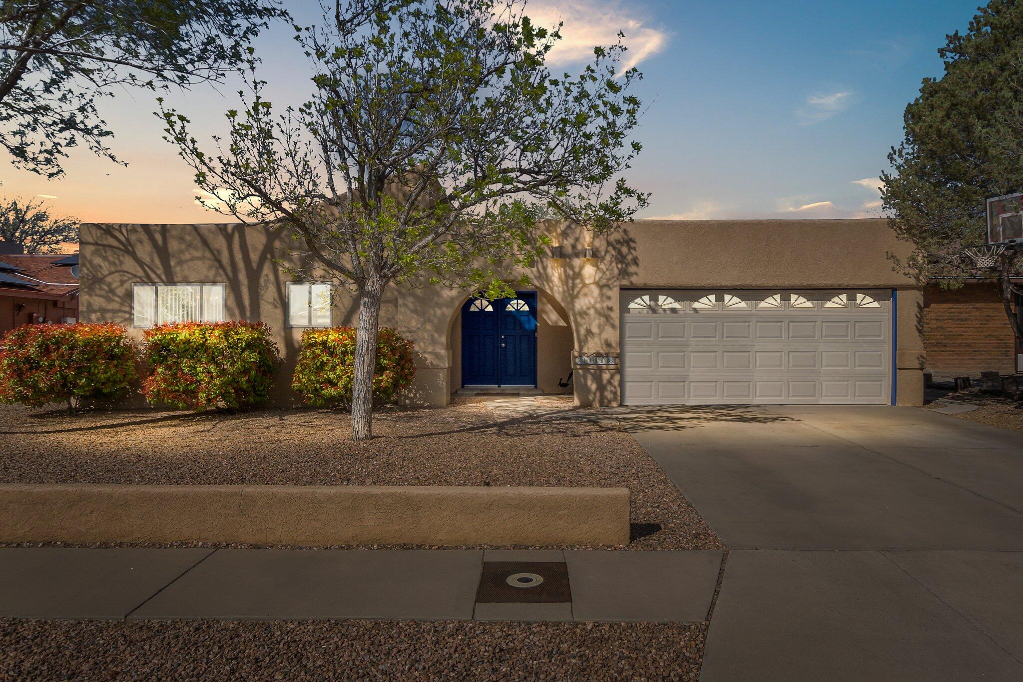 5425 Las Trampas Way NW, Albuquerque, NM 87120