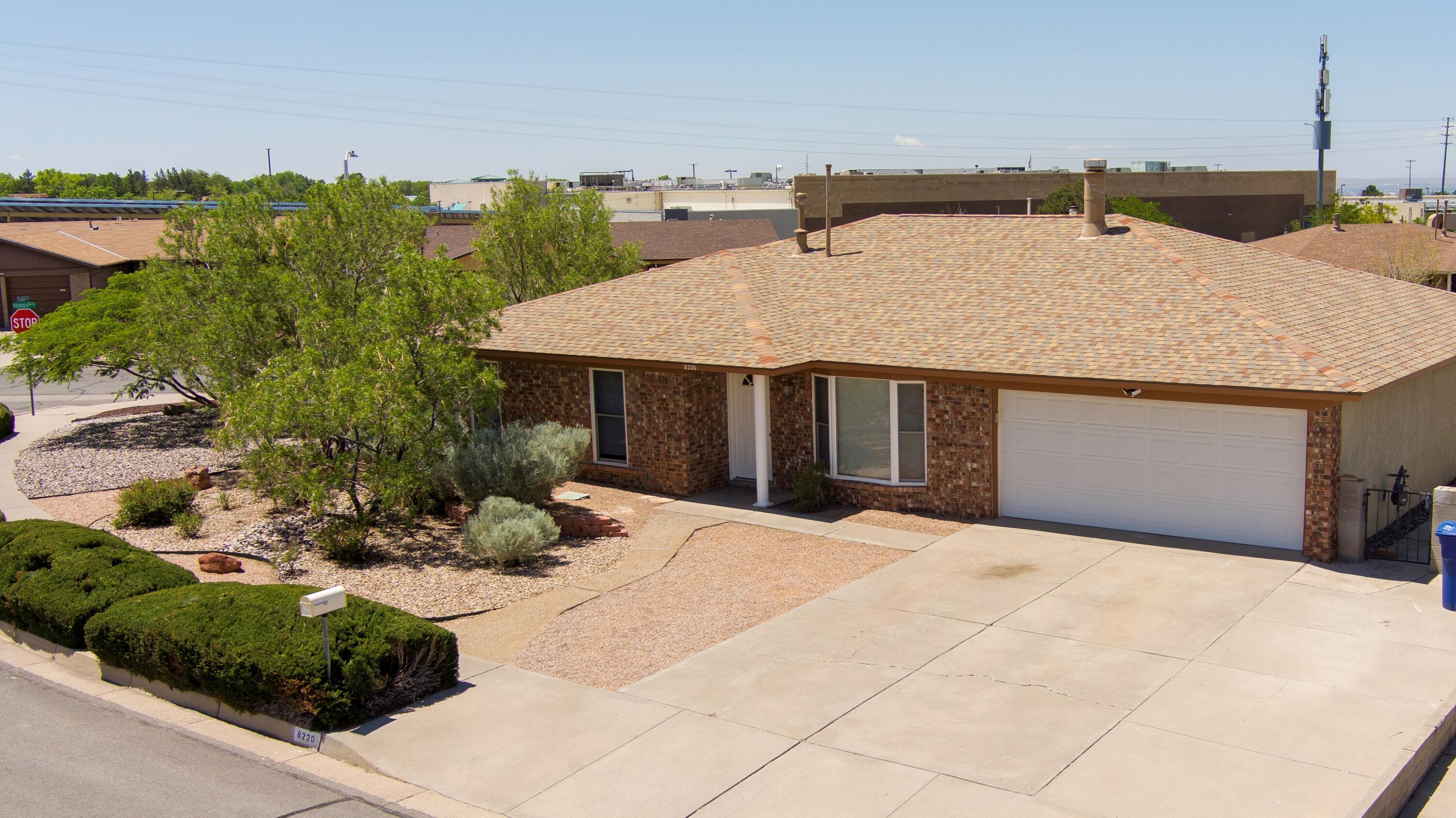 8220 Curry Avenue NE, Albuquerque, NM 87109