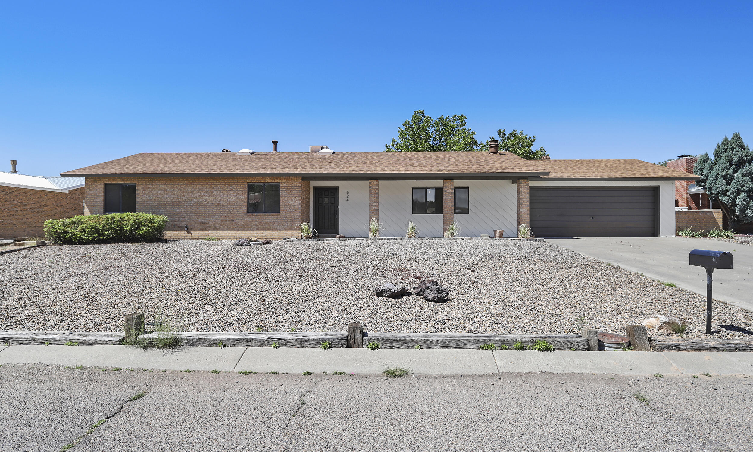 624 Palmer Lane, Rio Communities, NM 87002
