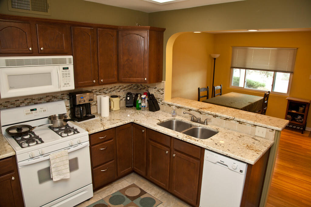 1342 Girard Boulevard NE, Albuquerque, NM 87106