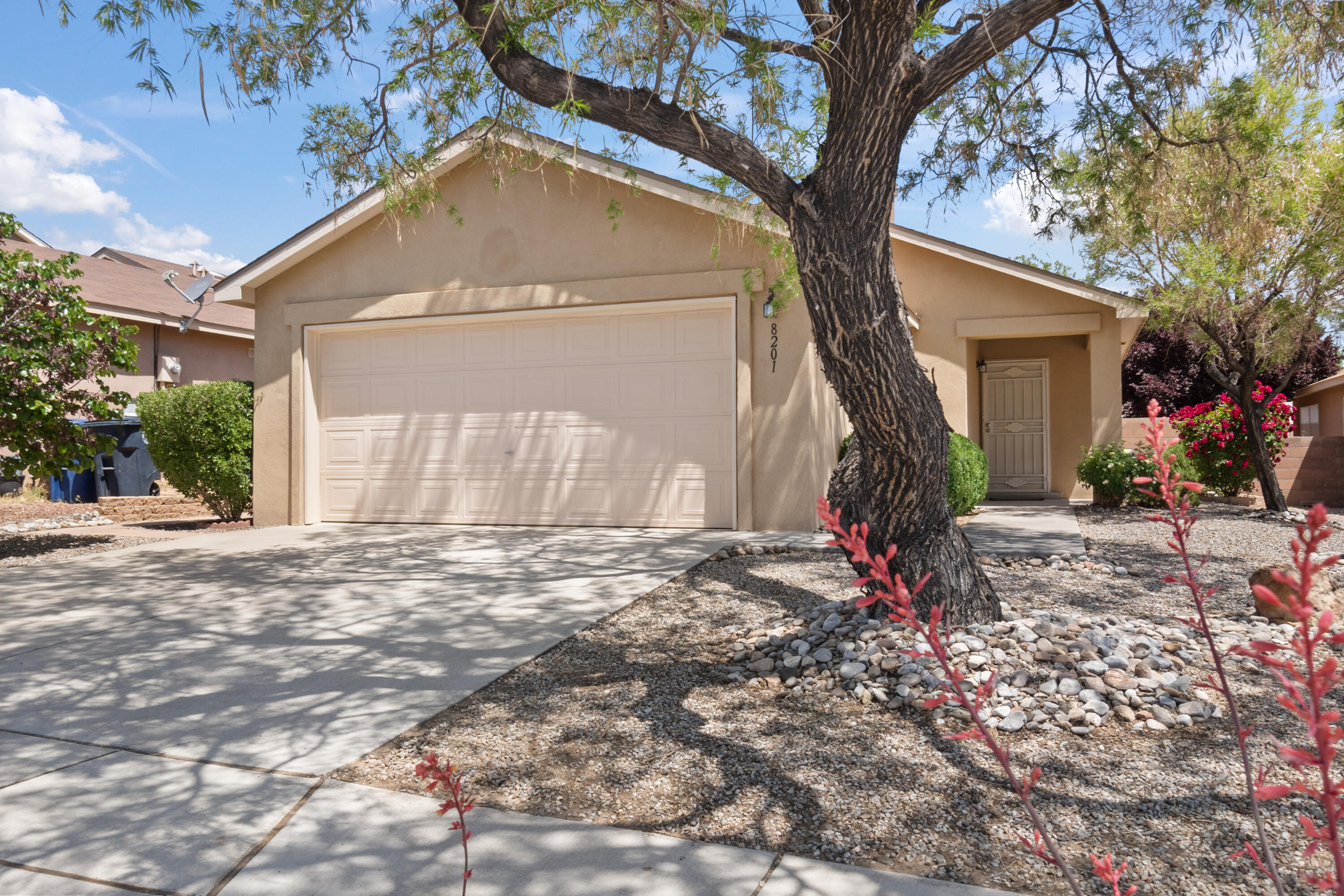 8201 Tangerine Place NW, Albuquerque, NM 87120