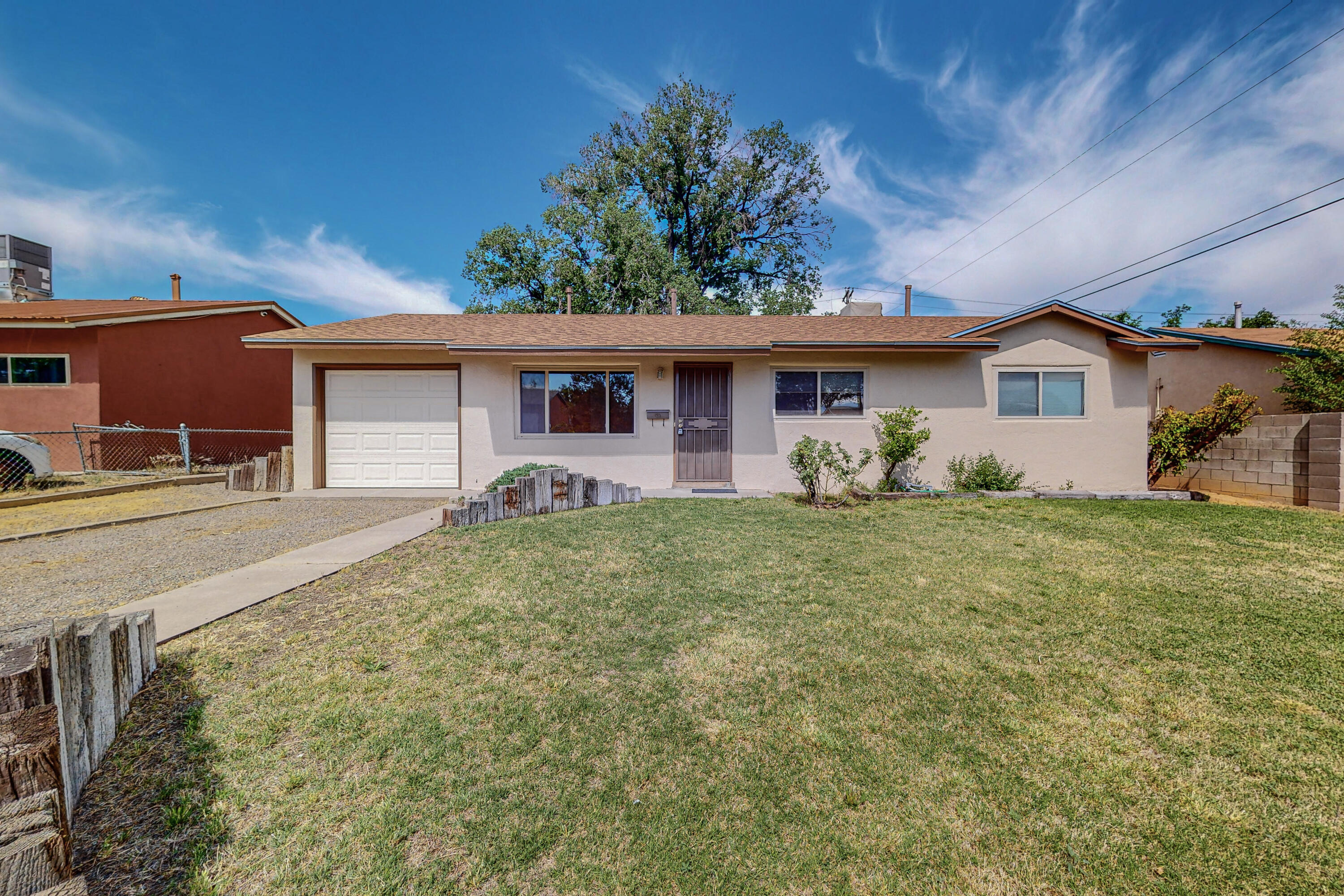 2905 Solano Drive NE, Albuquerque, NM 87110