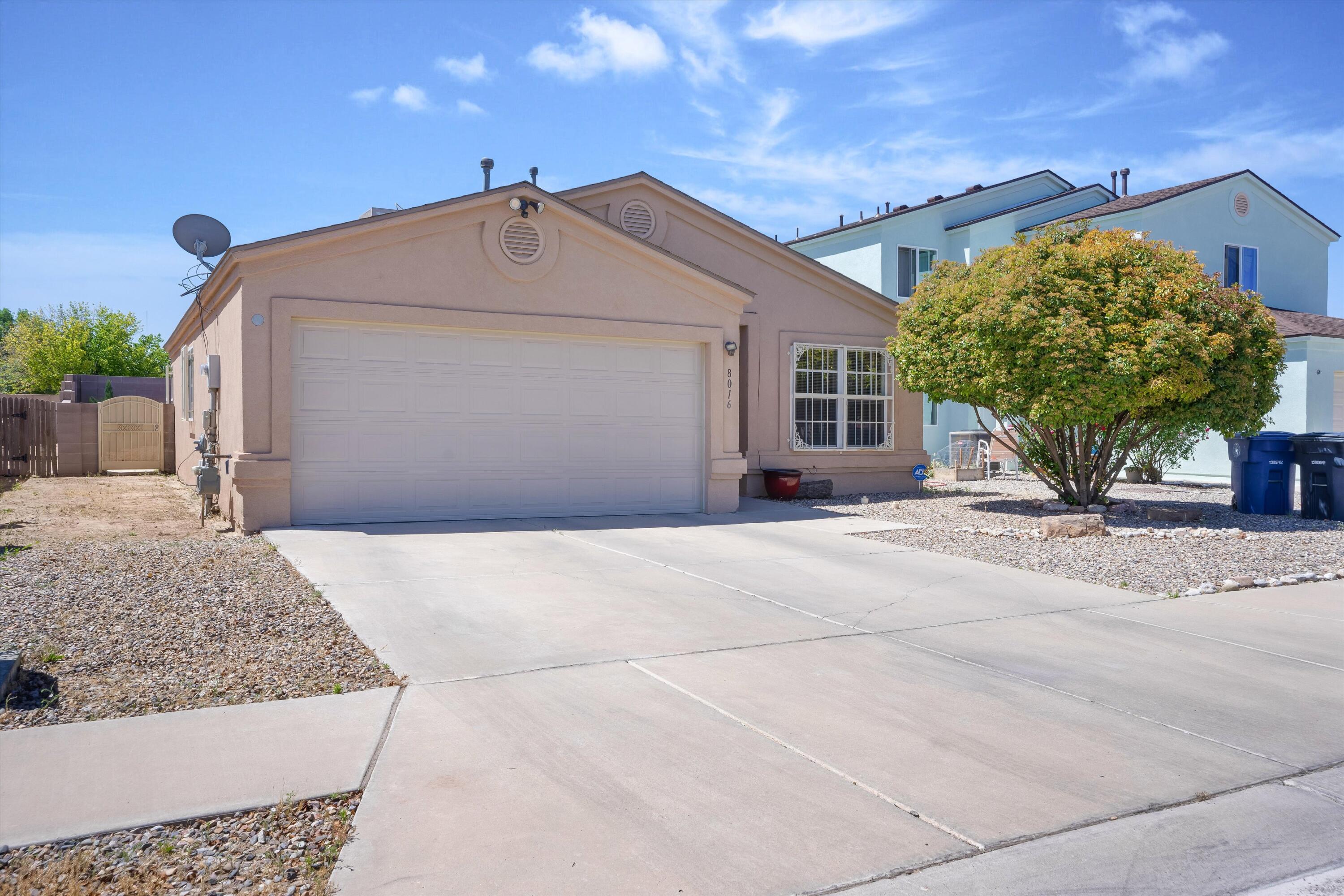8016 Mesa Pointe Road SW, Albuquerque, NM 87121
