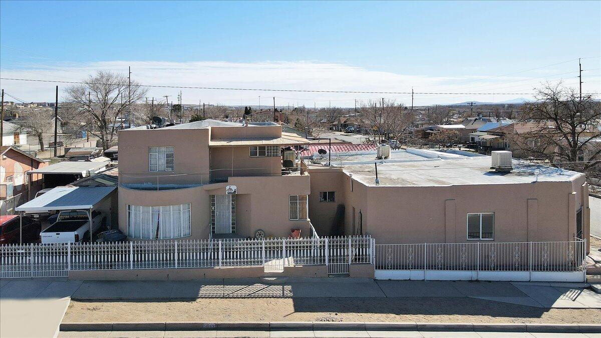 504 Trumbull Avenue SE, Albuquerque, NM 87102