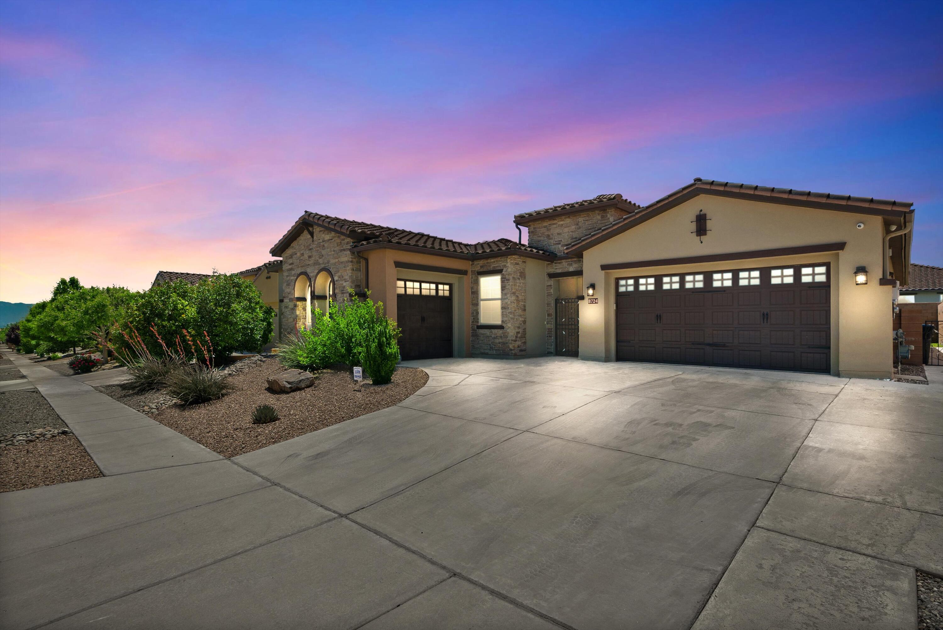 8724 Espacio Verde Road NW, Albuquerque, NM 87120