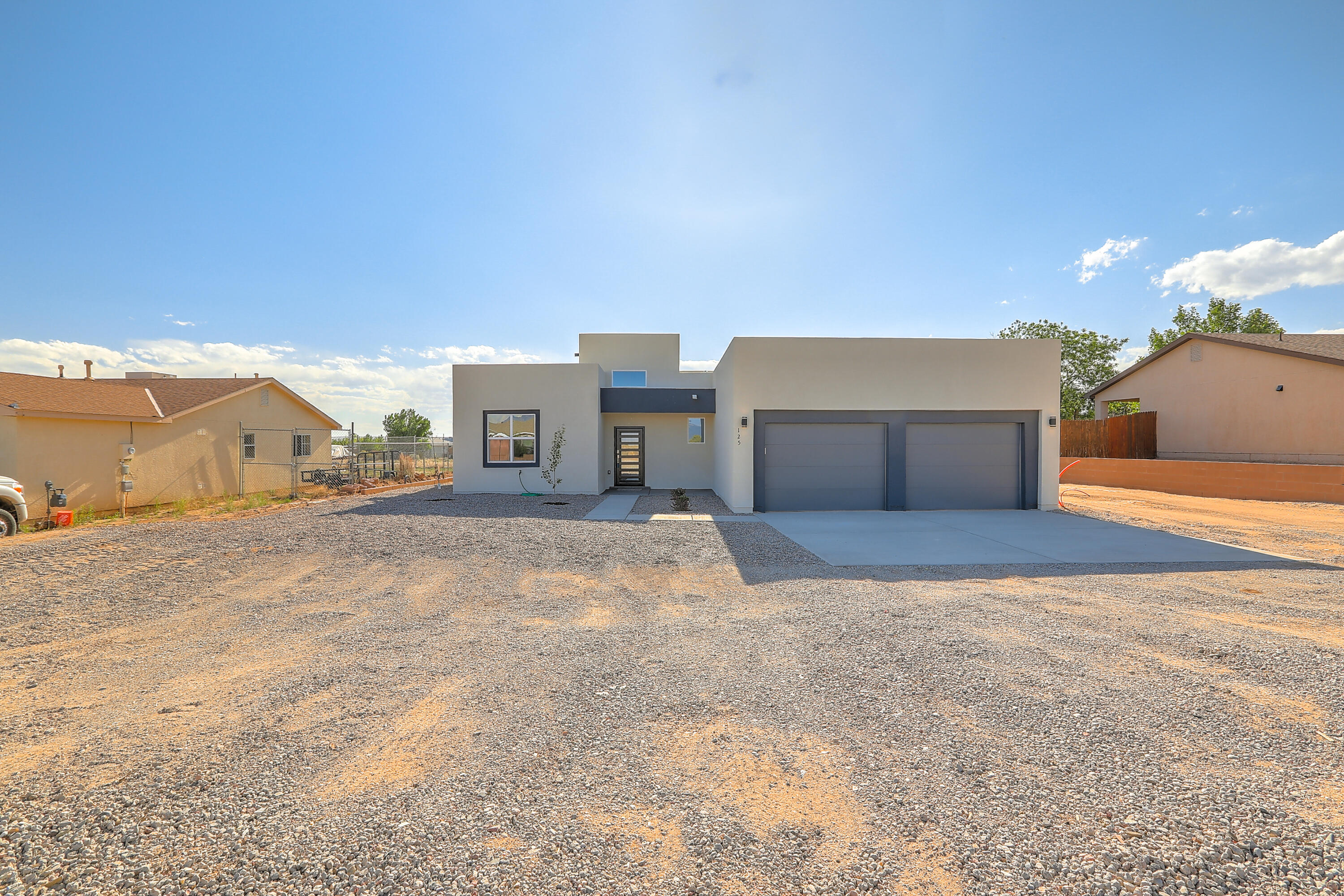 125 2nd Street NE, Rio Rancho, NM 87124
