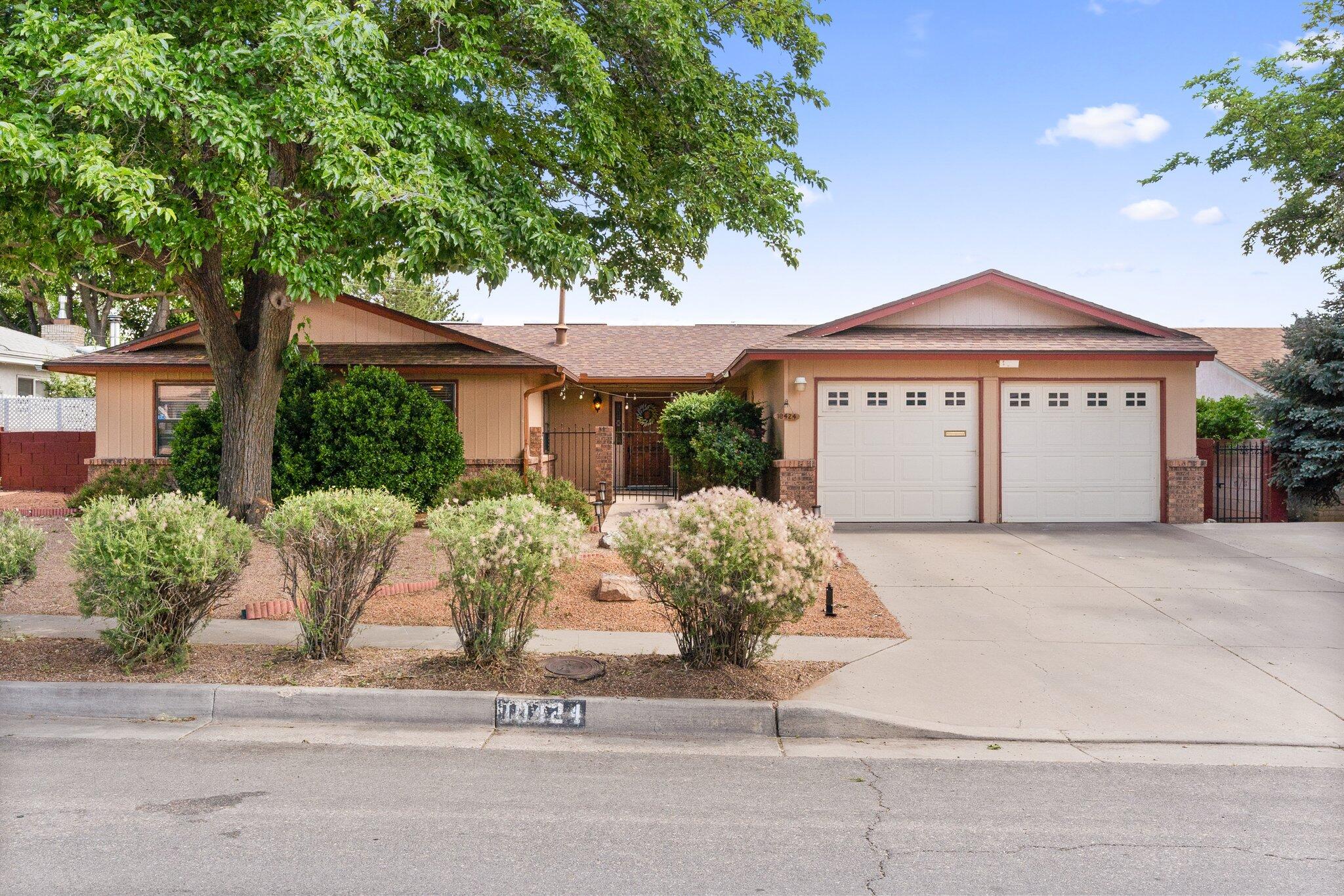 4 Bedroom home in convenient NE location featuring 2 living areas.  Formal dining andeat-in kitchen w/breakfast nook.  Coriancounter tops, tile floors in all traffic areas.Family room has gas log fireplace, newerroof and AC unit.  Fully landscaped, storage shed, front courtyard, 2-car garage and laundry room.
