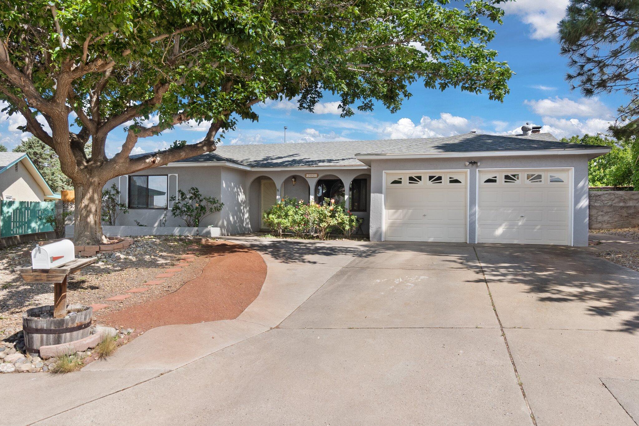 3801 Monaco Drive NE, Albuquerque, NM 87111