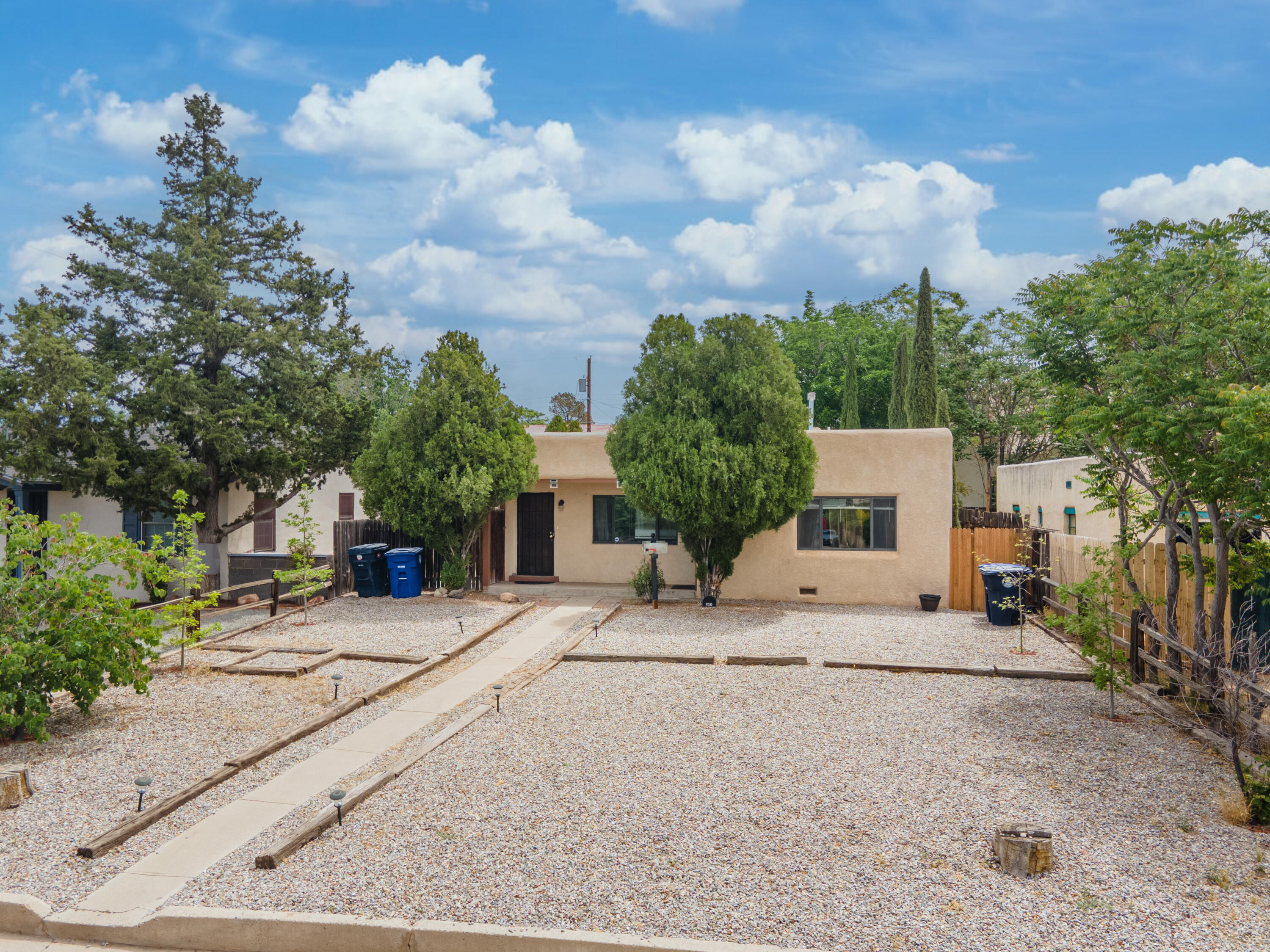 508 Vassar Drive SE, Albuquerque, NM 87106