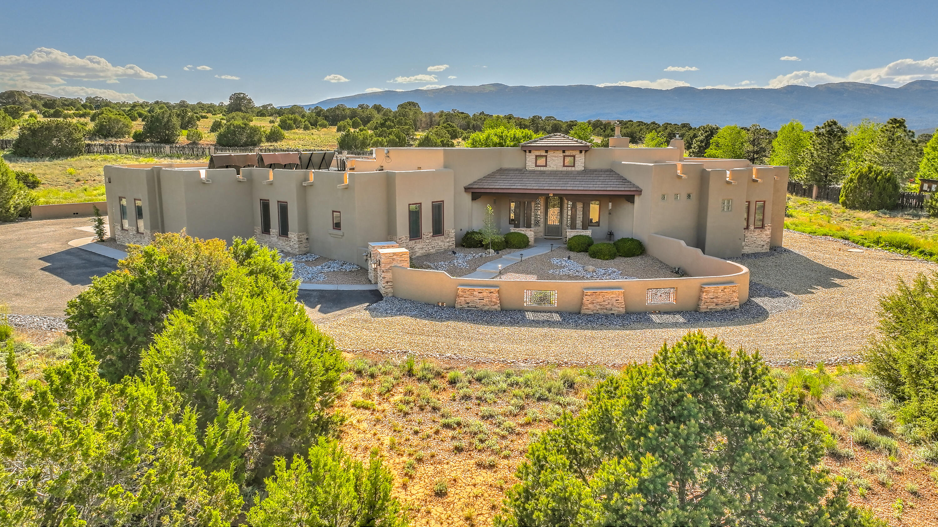 3 Nature Pointe Drive, Tijeras, NM 87059