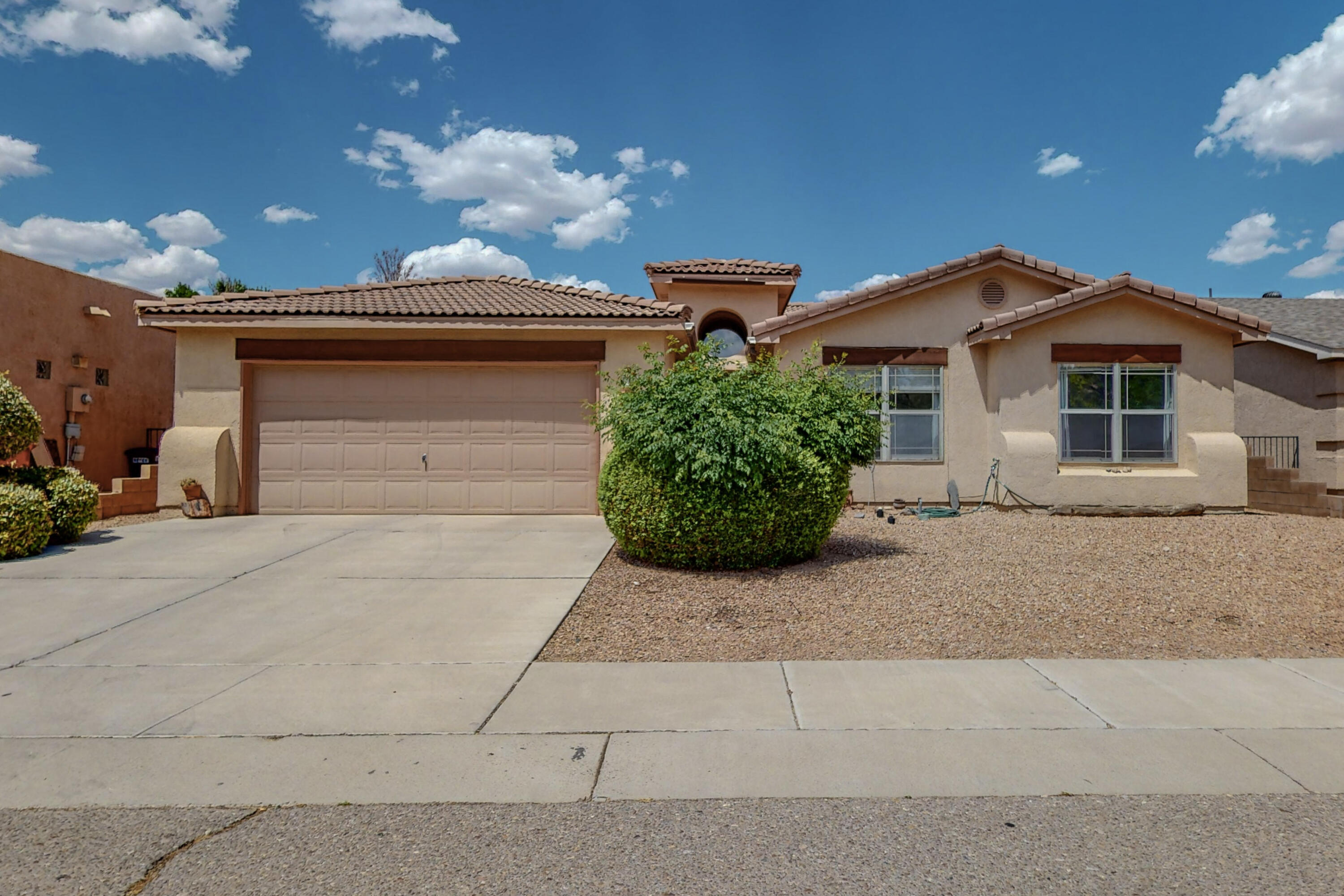 206 Calle Damiano, Bernalillo, NM 87004