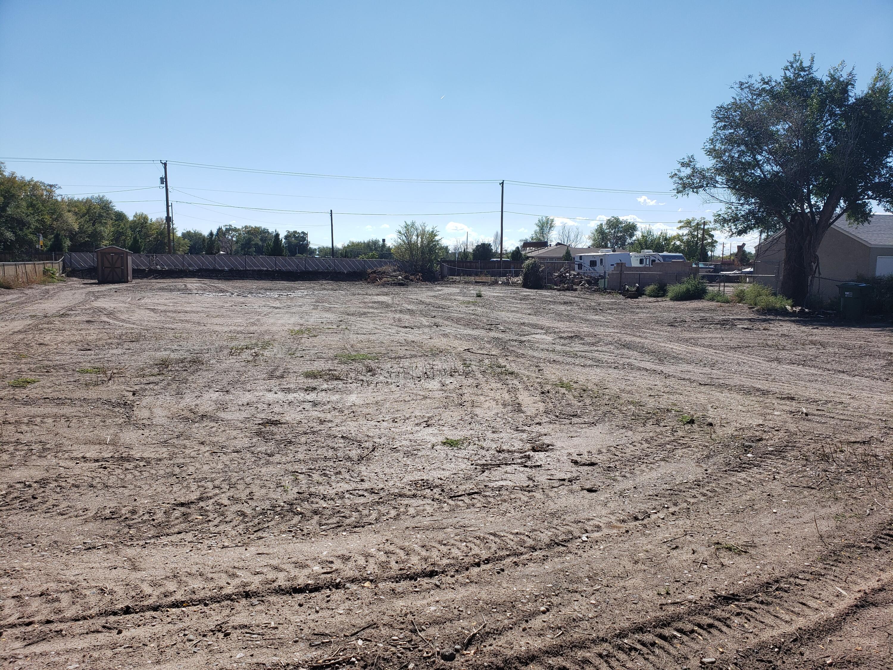322 Nara Visa Road NW, Los Ranchos, NM 87107