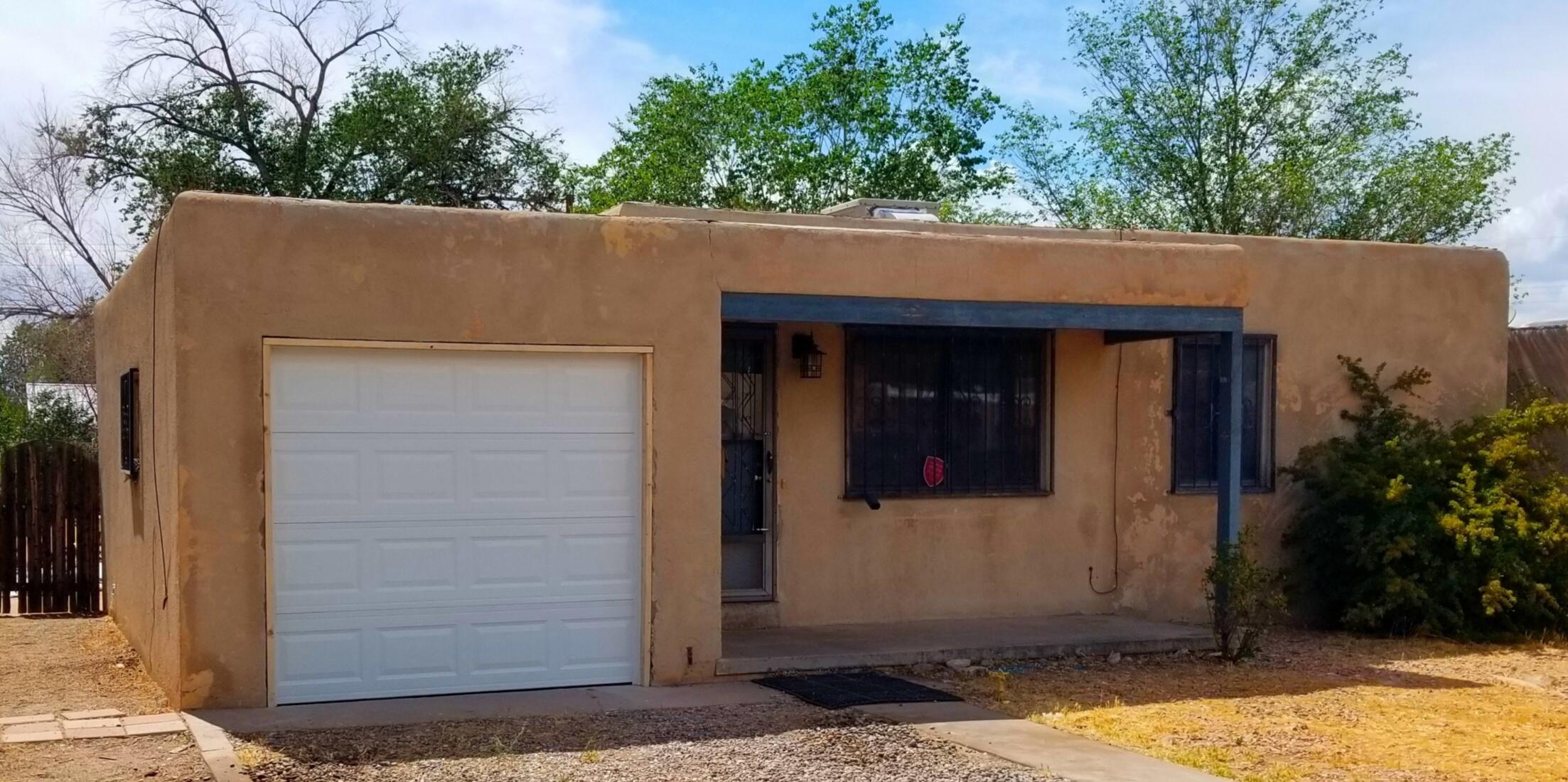 609 Cardenas Drive SE, Albuquerque, NM 87108