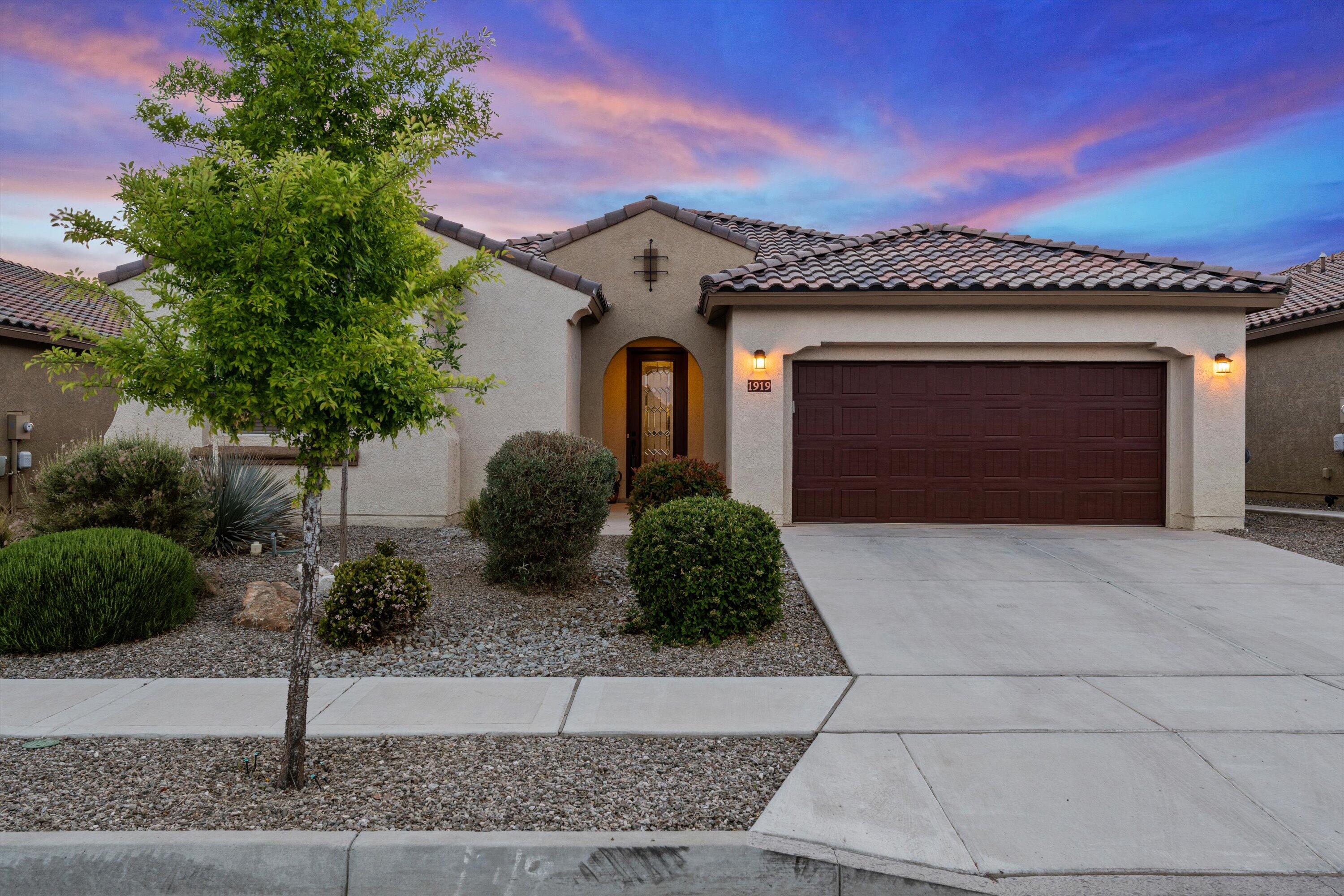 1919 Redondo Peak Drive NW, Albuquerque, NM 87120