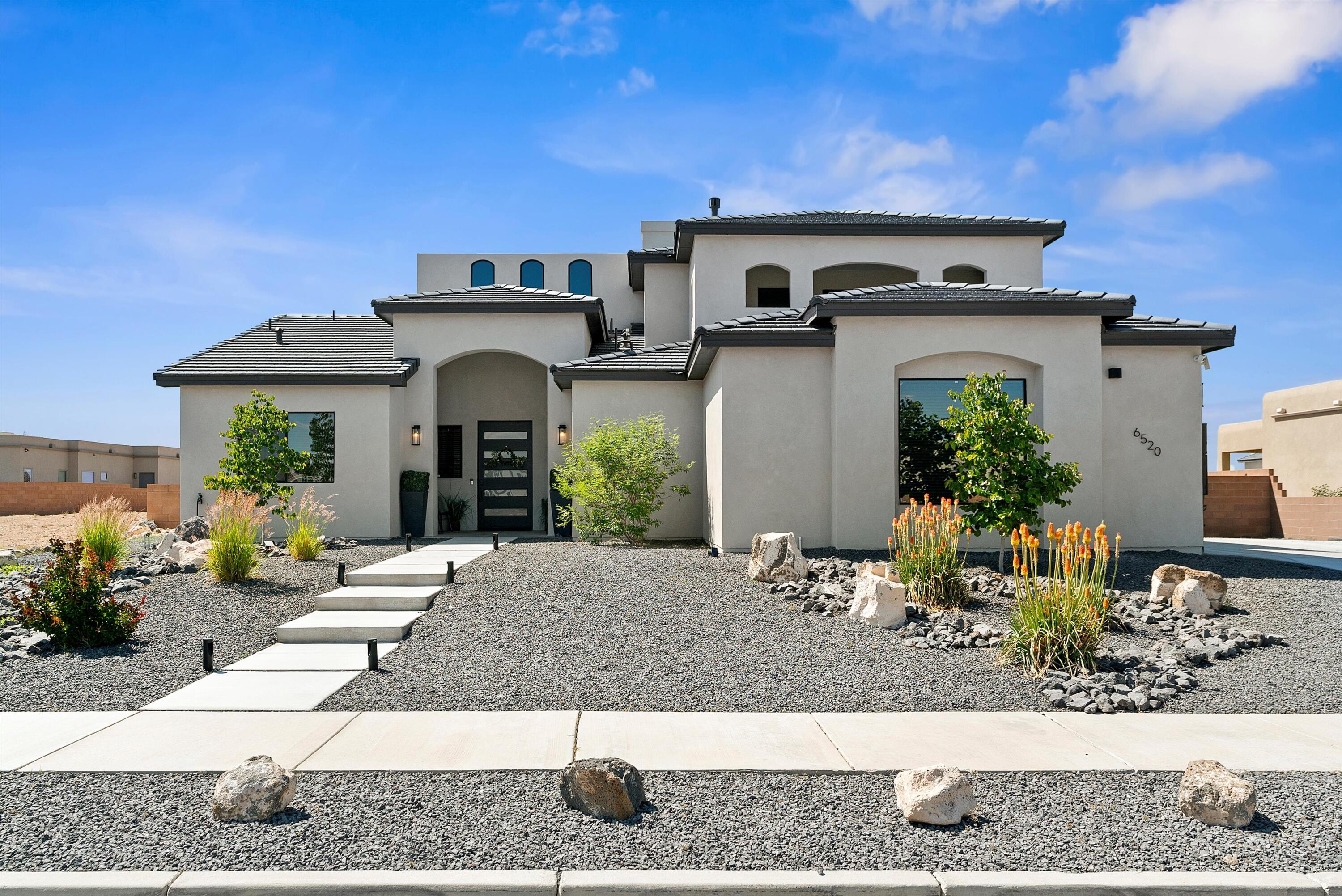 6520 Petirrojo Road NW, Albuquerque, NM 87120