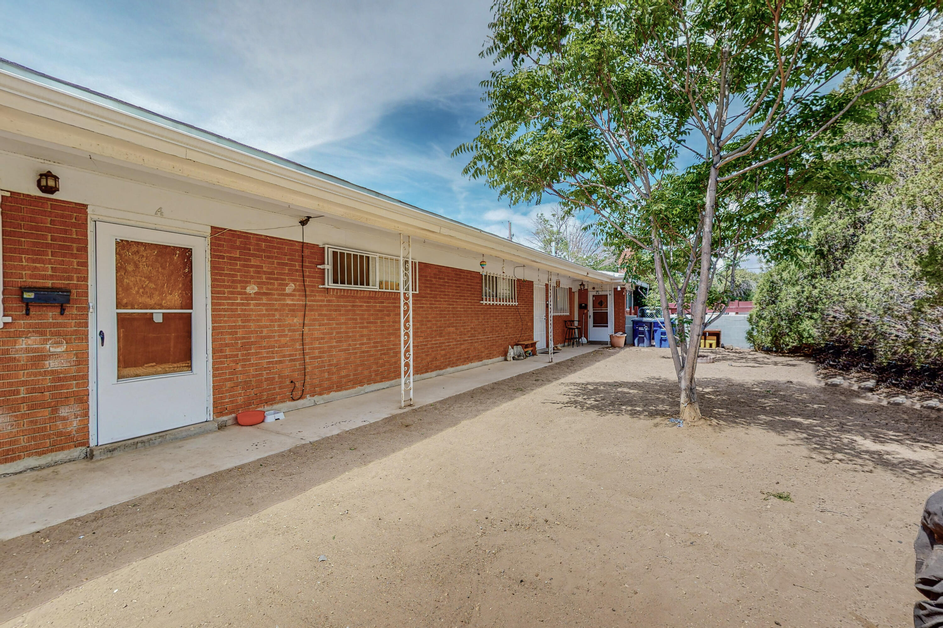 517 Kentucky Street SE, Albuquerque, NM 87108