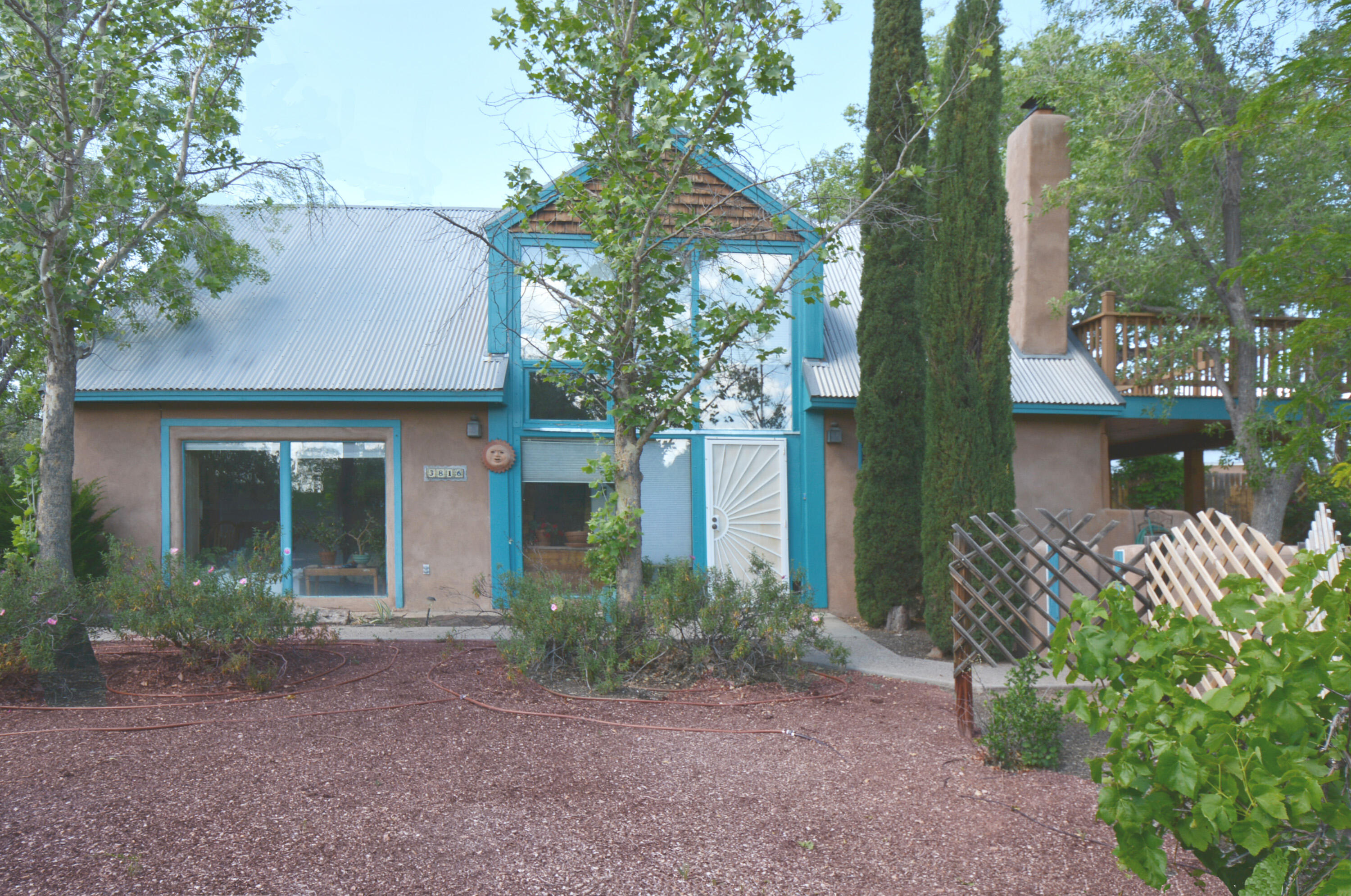 3816 Manchester Drive NW, Albuquerque, NM 87107