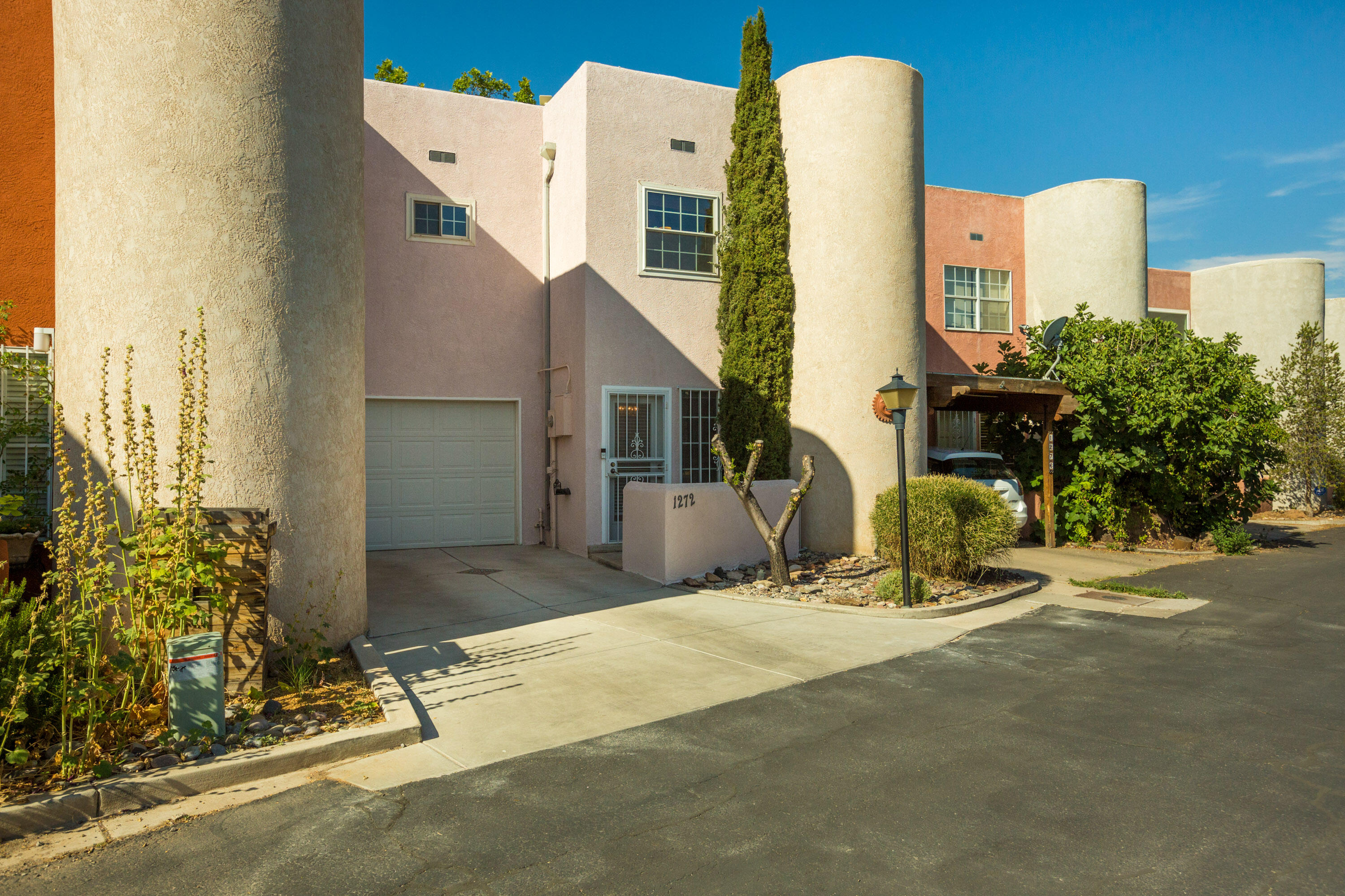 OPEN HOUSE Sun 17th 1pm-4pm A jewel in the heart of the vibrant Sawmill District! Minutes from the Sawmill Market, Museums, Parks, Restaurants and Historic Old Town. You'll never be at a loss for something to do! This desirable Townhome has been meticulously maintained and is in pristine condition. Pride of ownership shines throughout. It features granite countertops in the kitchen and bathrooms, premium laminate and tile floors with stone accents, and plenty of storage space. It offers a tankless water heater, refrigerated air and solar direct air heating. Roof tune up and new stucco on north wall in 2023. Freshly painted and move in ready! HOA covers common areas and only $20/mnth!
