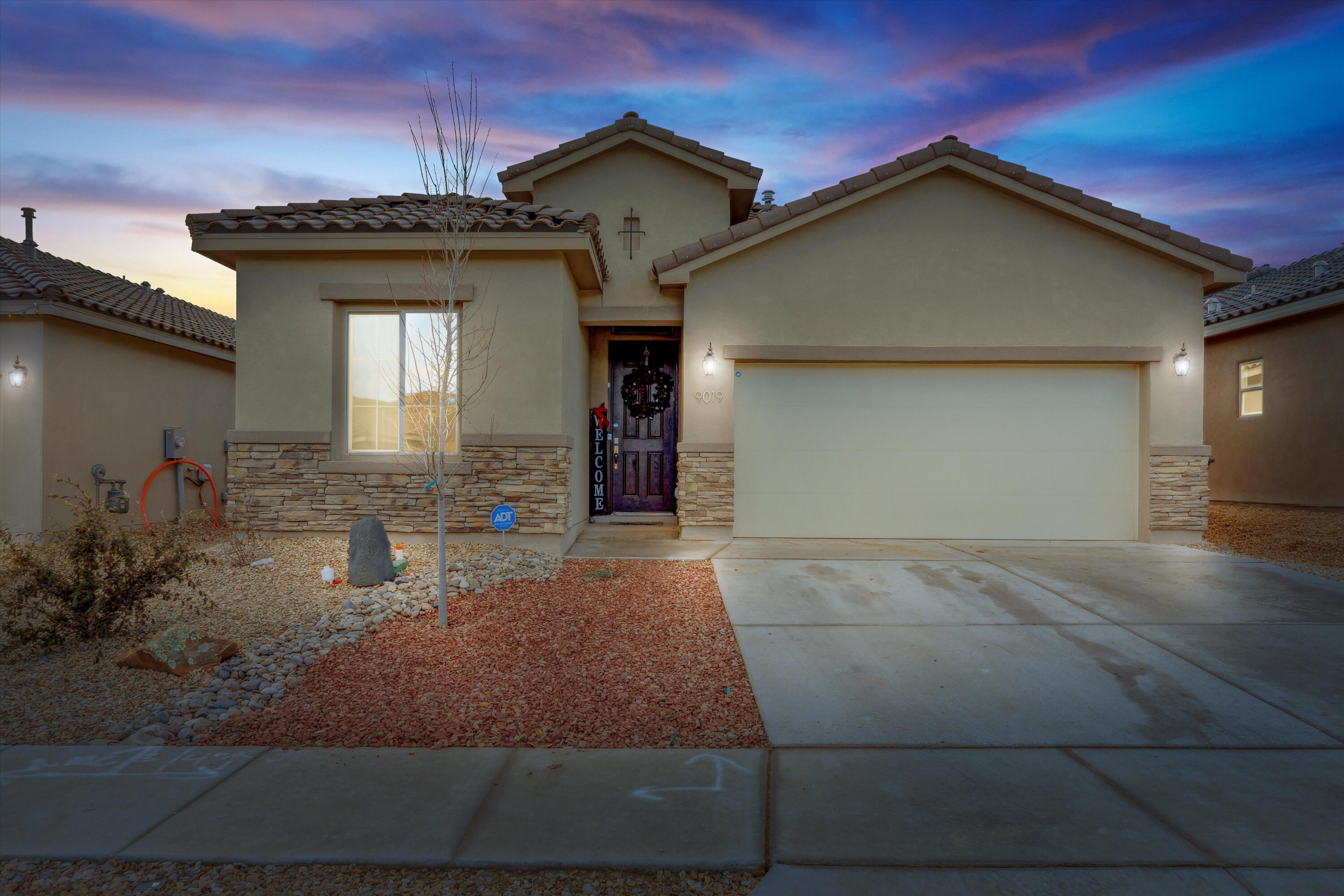 FIVE BEDROOM/3 BATH/1 STORY BEAUTY near Volcano Vista and Hailey Ratliff Trails Park! Regal entrance into this modern and open floorplan with exceptional finishing touches. Living/dining combo underpinned with wood tile flooring transforms easily between formal and casual living. Extra large kitchen island for food prep and seating and a storage pantry for appliances and all your staples. Carpeted bedrooms make cleaning a a breeze and wait until you see the enormous walk-in closet included in your master suite! Backyard is complete with a covered patio and it's all walled-in for peace and quiet. This lovely find will fly off the market so set up a showing ASAP!
