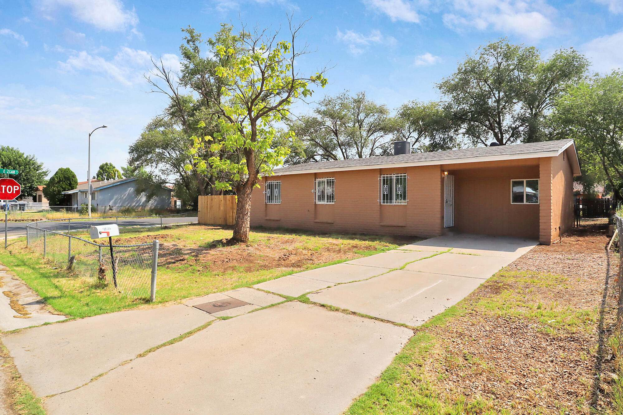 Don't miss out on this cute corner home. The house is three bedrooms with a full bathroom. Complete remodel throughout the house, new roof and new air conditioning. Ready for the new owner.