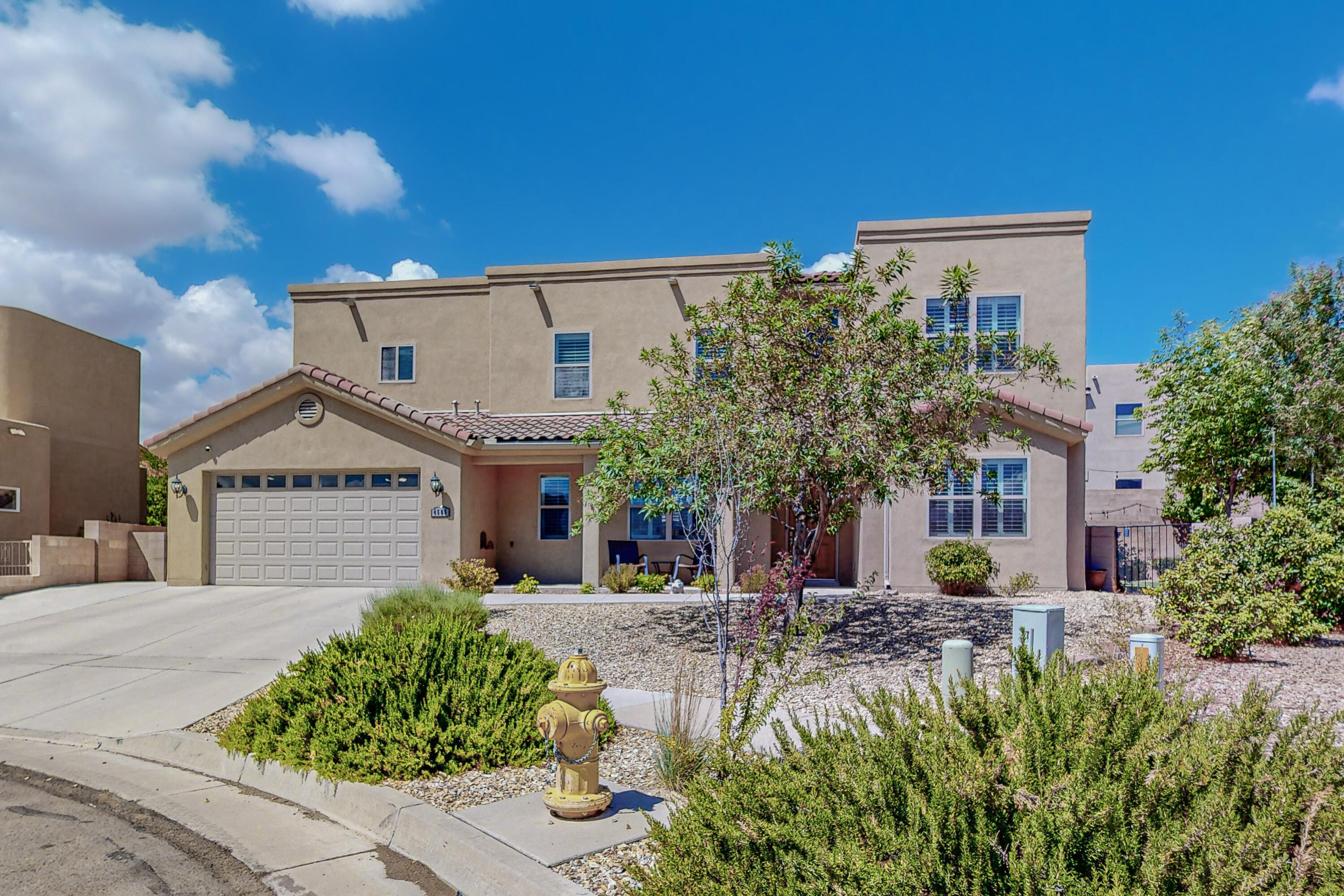 Come see this amazing property in the highly sought after Knolls of Paradise. This exquisite masterpiece combines family living with elegant style. Features a Chef Kitchen with raised panel cabinetry, crown molding and granite counters. Boasts 5 bedrooms, 3 full bathrooms and an oversized loft!! Enjoy the large Primary bedroom with spa like bath and custom shower. The spacious backyard with covered patio provides the perfect stage for entertaining and family fun. Close proximity to schools, parks and amenities! This property provides functionality in combination with pure elegance. Call a realtor today to schedule a private showing.