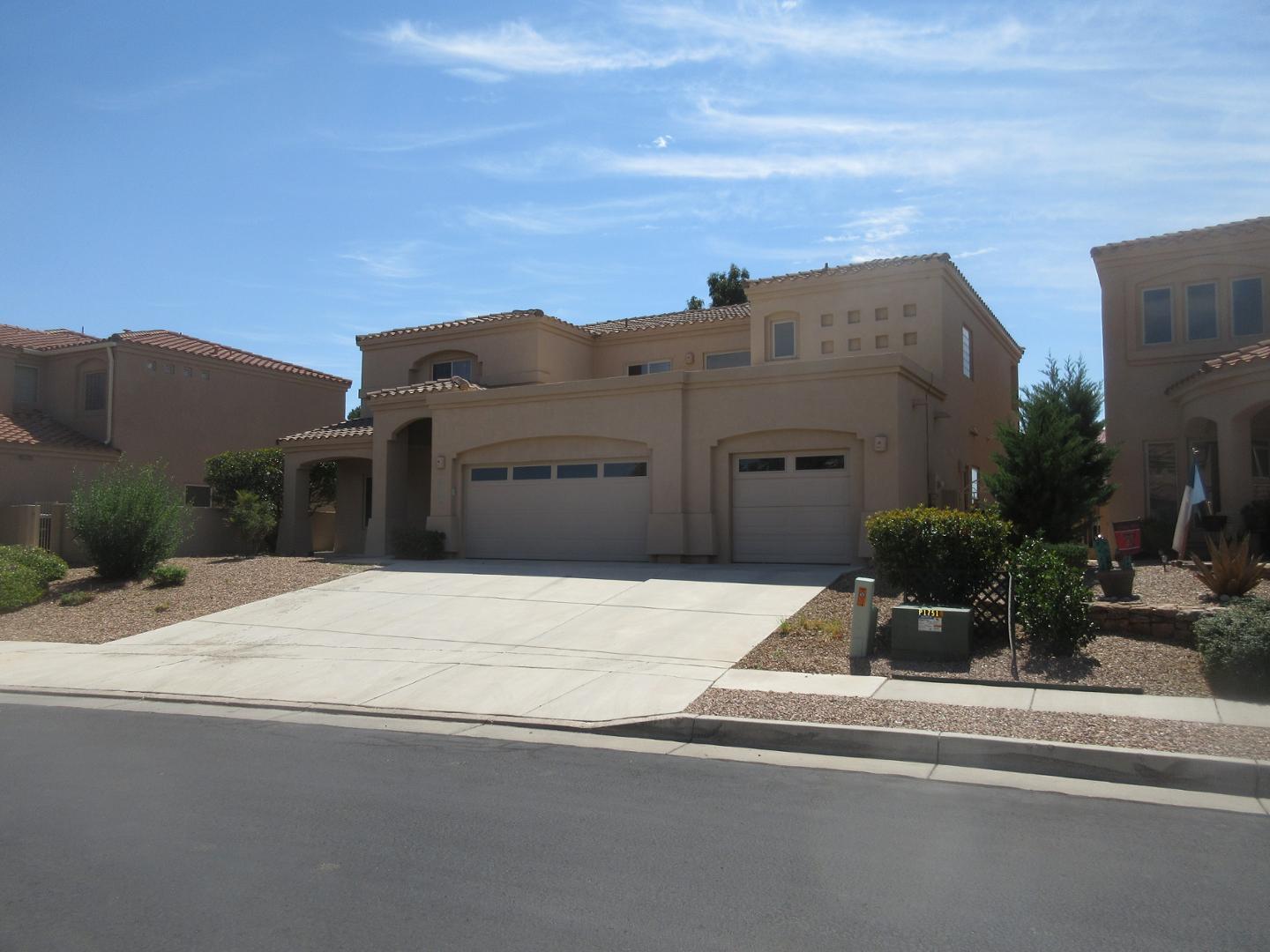 5204 Old Adobe Trail NW, Albuquerque, NM 