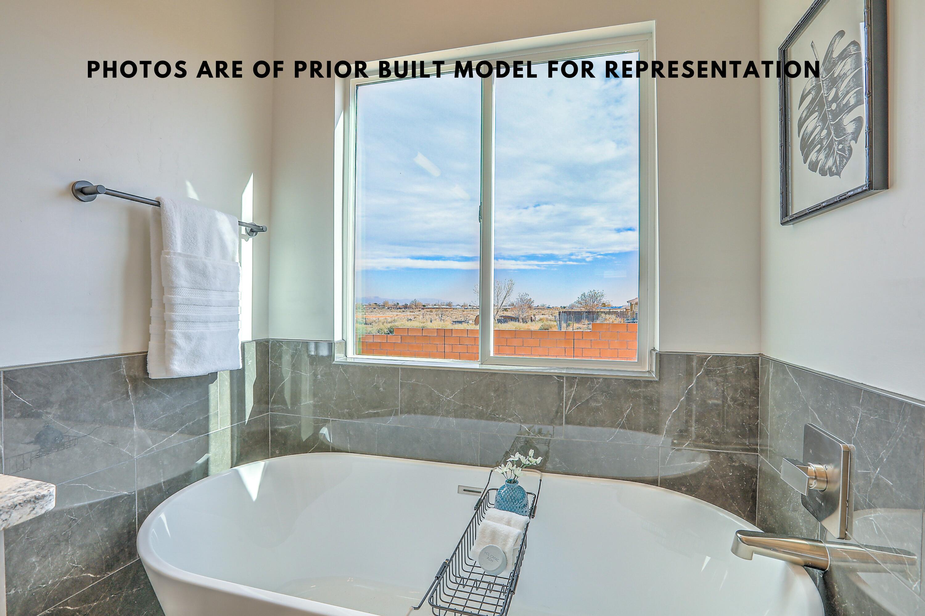 513 2nd Street NE, Rio Rancho, New Mexico 87124, 4 Bedrooms Bedrooms, ,3 BathroomsBathrooms,Residential,For Sale,513 2nd Street NE,1043068