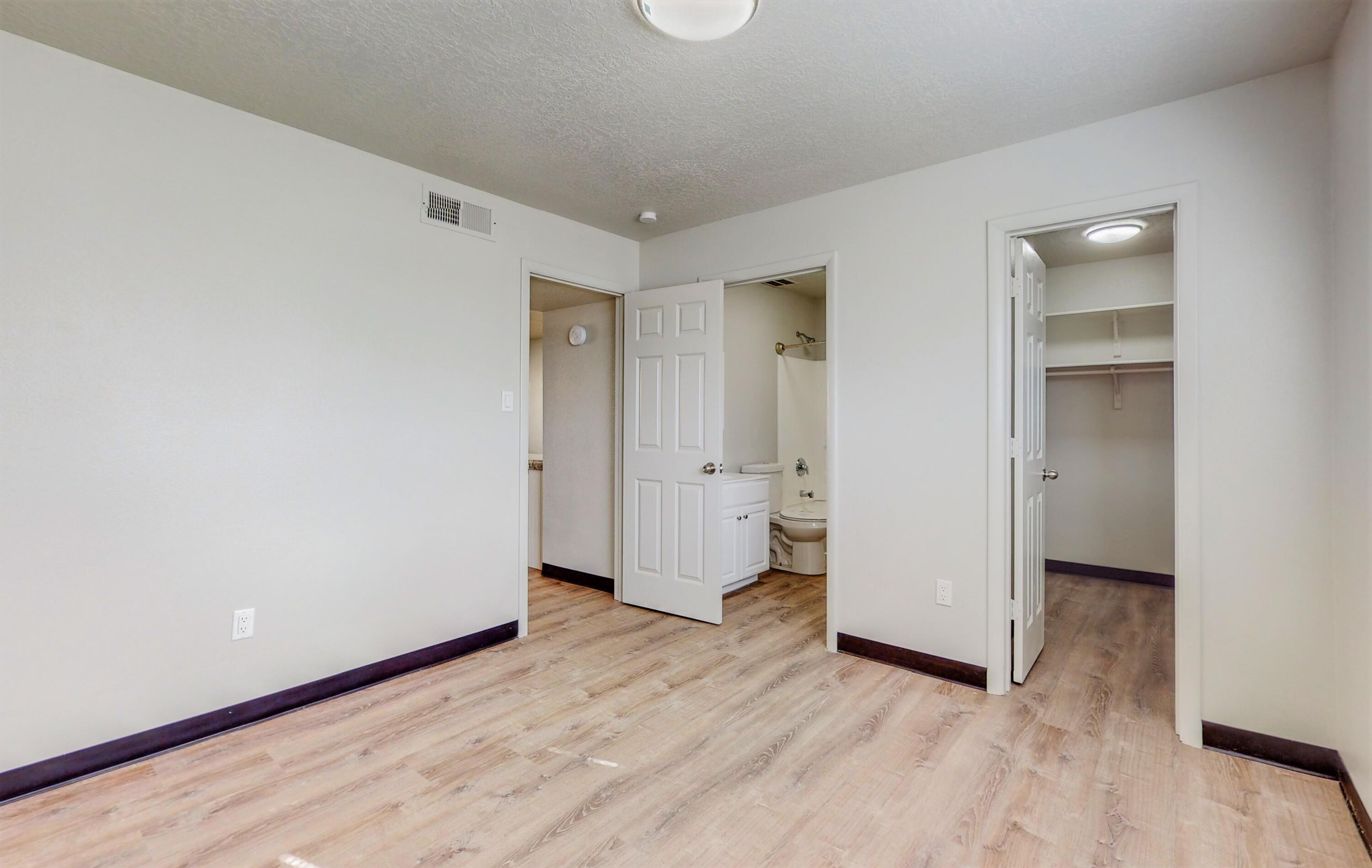 8101 Marble Avenue NE, Albuquerque, New Mexico 87110, 2 Bedrooms Bedrooms, ,1 BathroomBathrooms,Residential Income,For Sale,8101 Marble Avenue NE,1044190