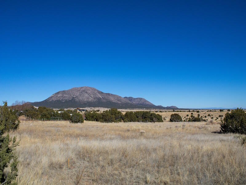 32 Eastwind Lane, Edgewood, NM 