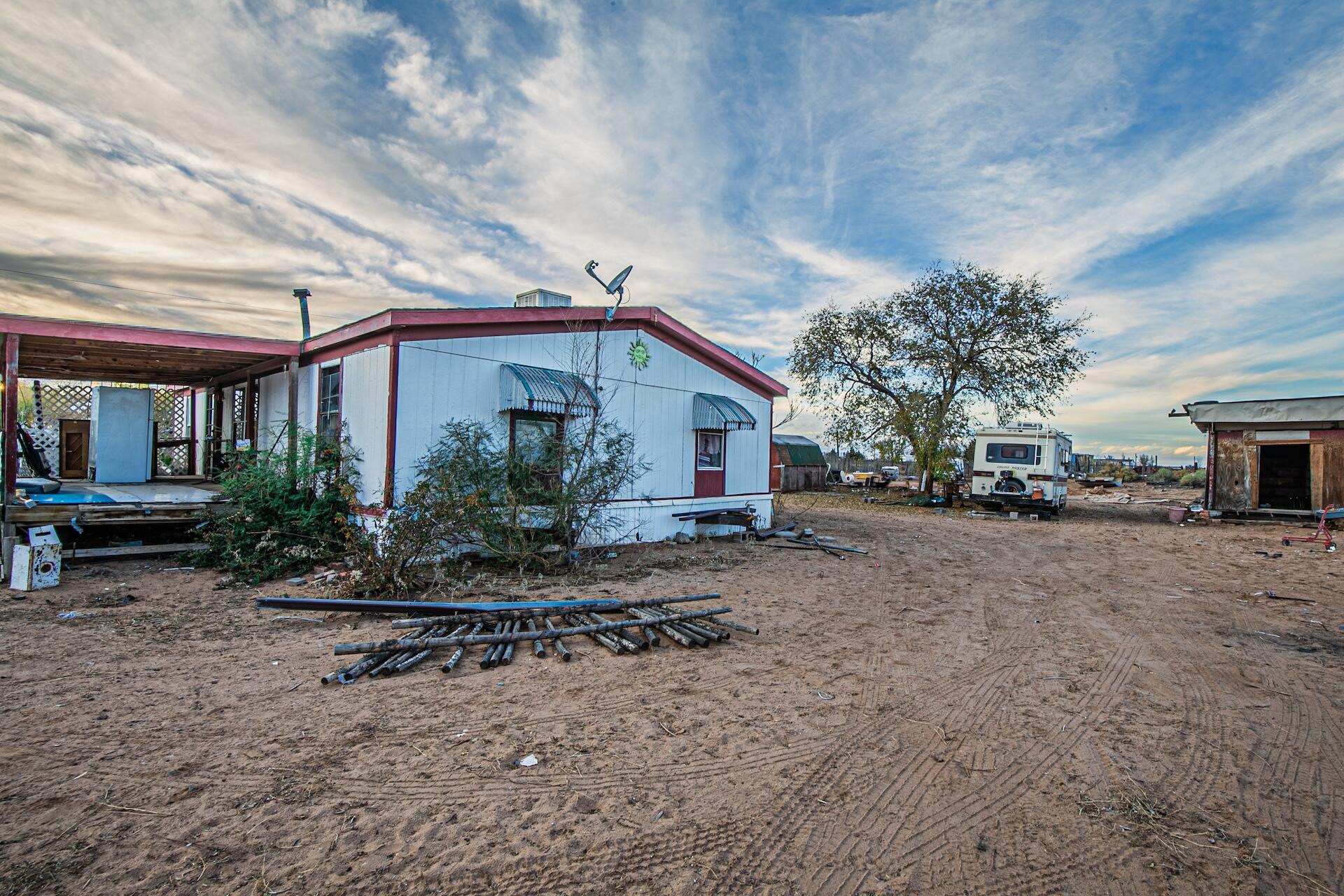 37 Hunnick, Meadow Lake, NM 