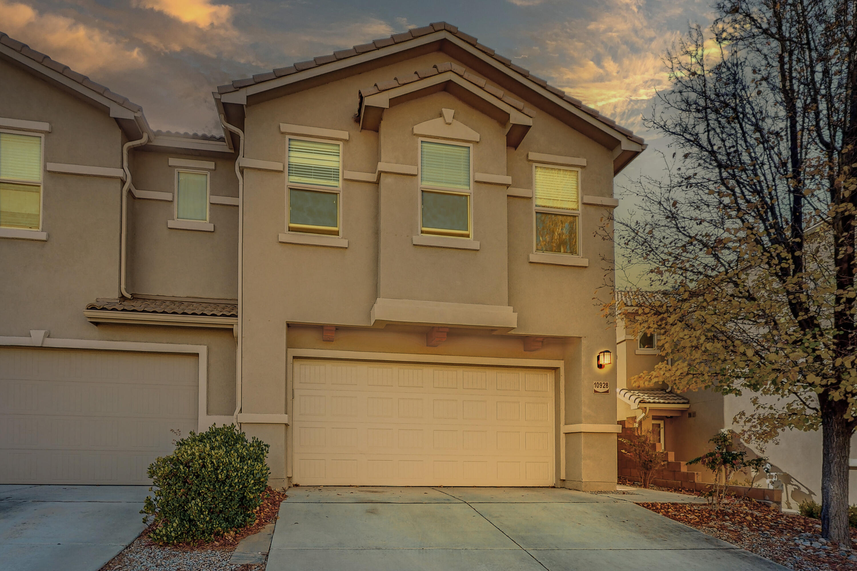 Charm, Elegance, Privacy, and Convenience! This 3 BR, 2.5 BA town home is located in the private gated community of Presidio - near the Eubank exit off of I-40.  Primary Bedroom includes large walk in closet, double sinks, soaking tub, and walk in shower.  Complete with an open concept kitchen, hardwood flooring, sizeable guest bedrooms, and an upstairs loft that can be used as an additional living area or office!  Luxuriate and entertain in your low maintenance backyard with custom gazebo and lighting. Delight in the amenities of the private clubhouse.  This gem is close to Kirtland AFB, Sandia National Labs, shopping, restaurants, and the like - with quick, easy I-40 access to get anywhere you need throughout the city.  Schedule your showing today!