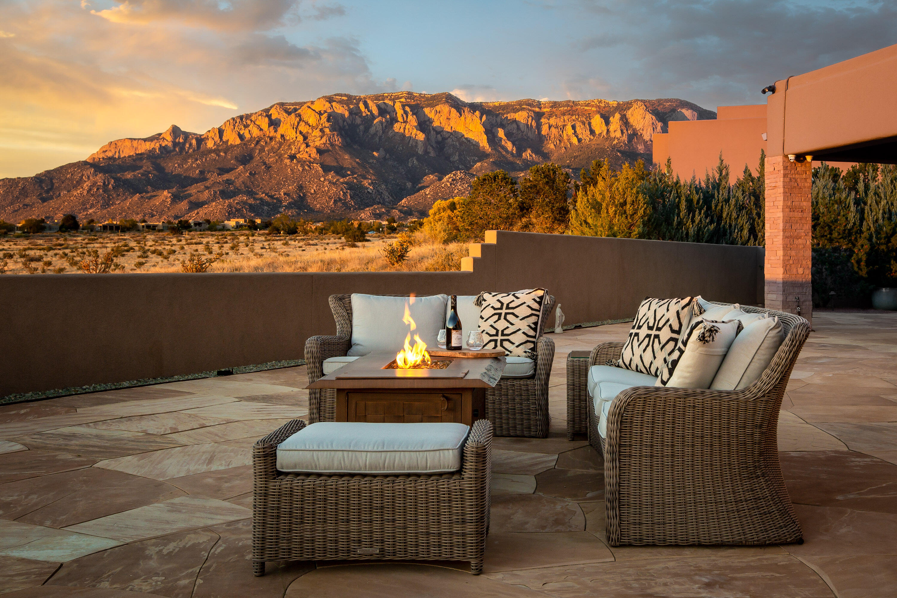 13405 La Arista Place NE swmls Raver and The Raver Team