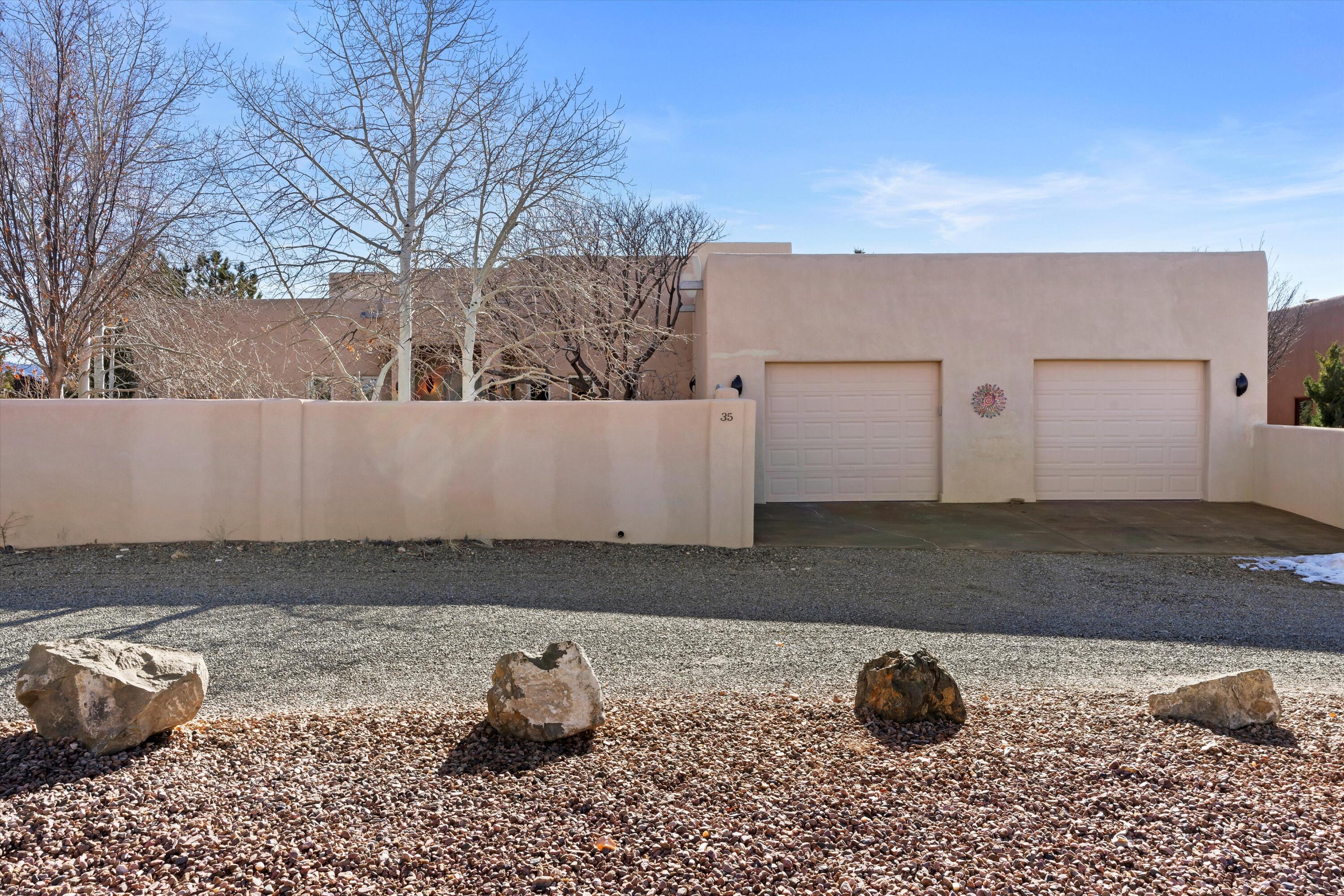 35 Avenida Frijoles, Santa Fe, NM 