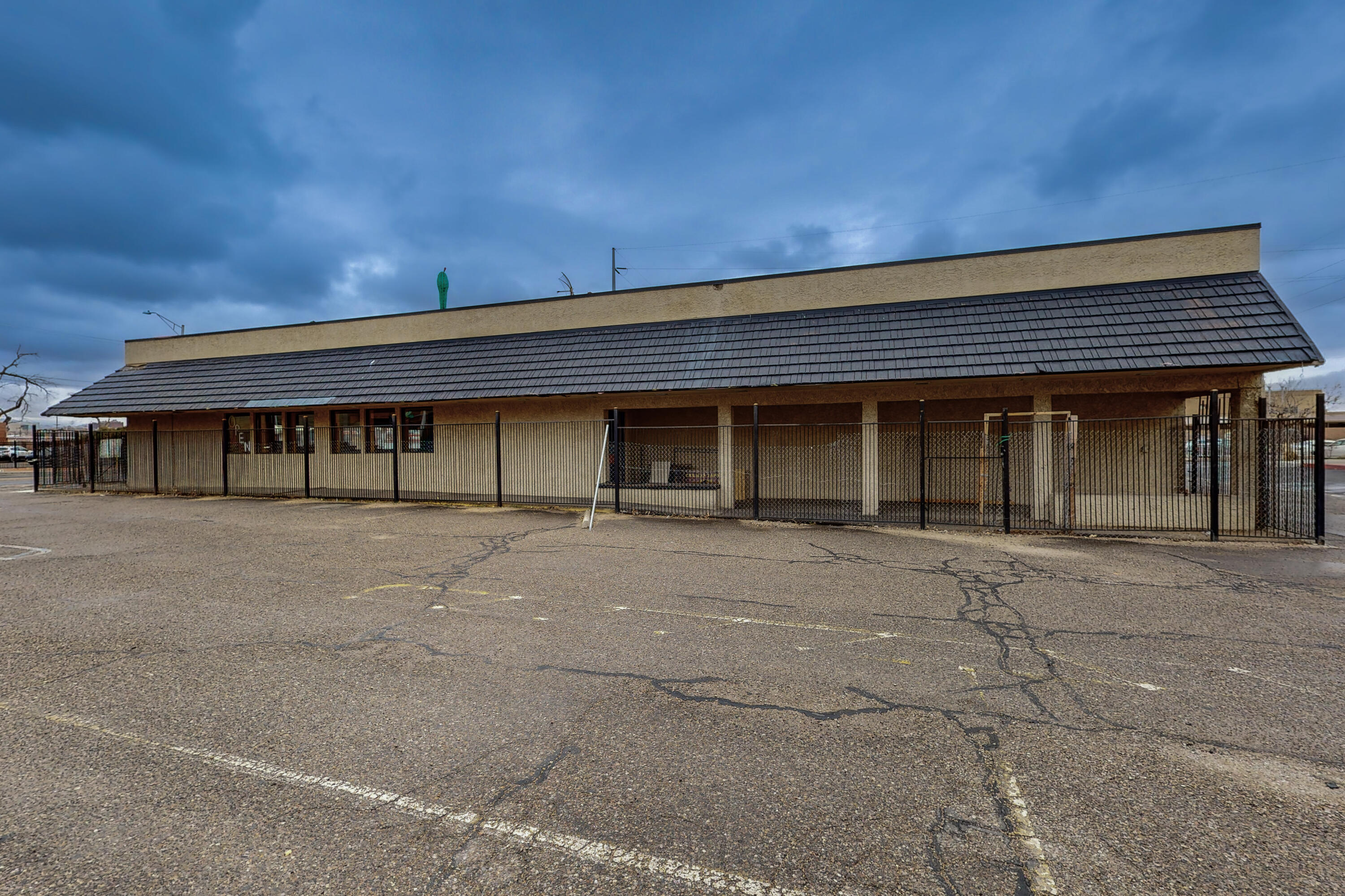 2039 4th Street NW, Albuquerque, New Mexico 87104, ,Commercial Sale,For Sale,2039 4th Street NW,1055370